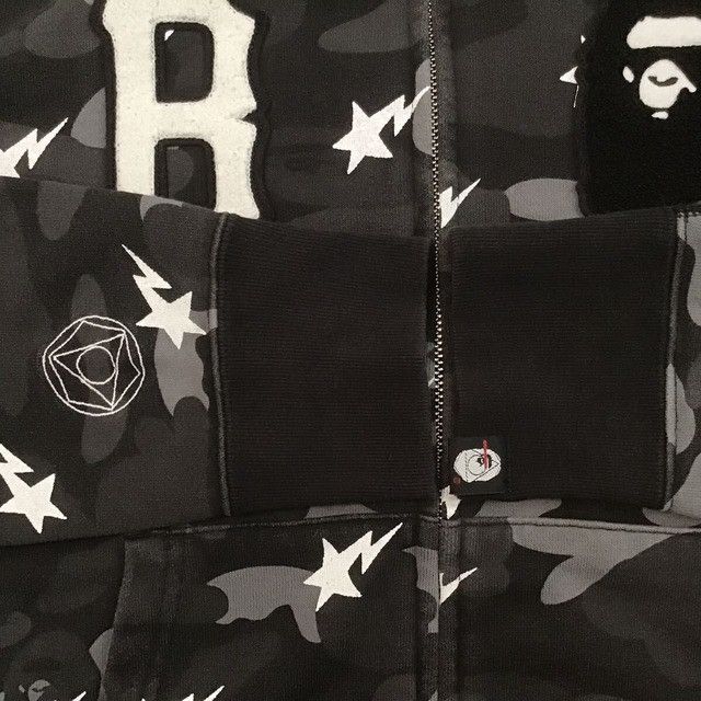 Bape × Black Scale BAPE × BLACK SCALE Shark full zip hoodie abathing ape Size US S / EU 44-46 / 1 - 7 Thumbnail