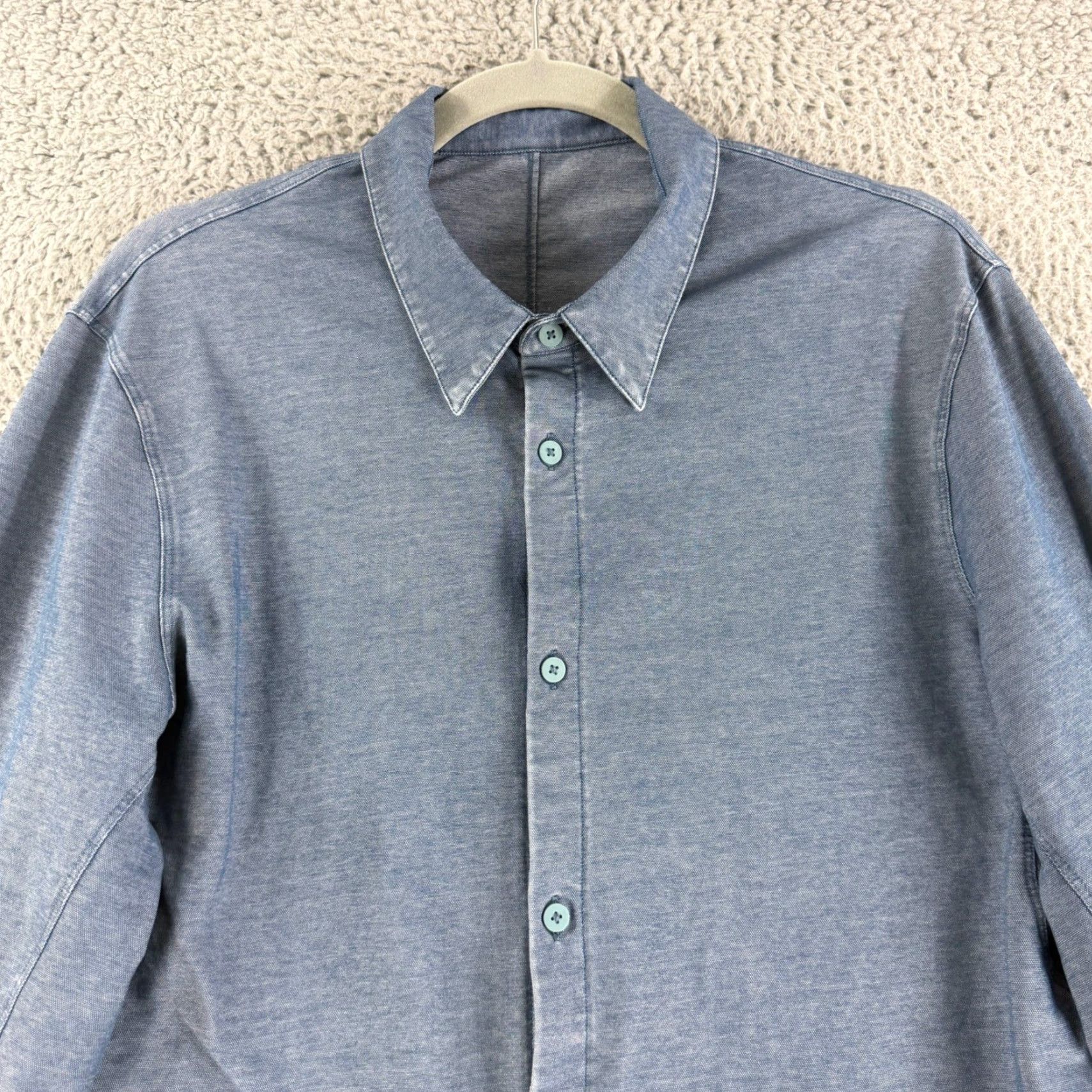 Lululemon Lululemon Button-Up Shirt Mens Large Blue Long Sleeve Technical Casual Shirt Size US L / EU 52-54 / 3 - 3 Thumbnail