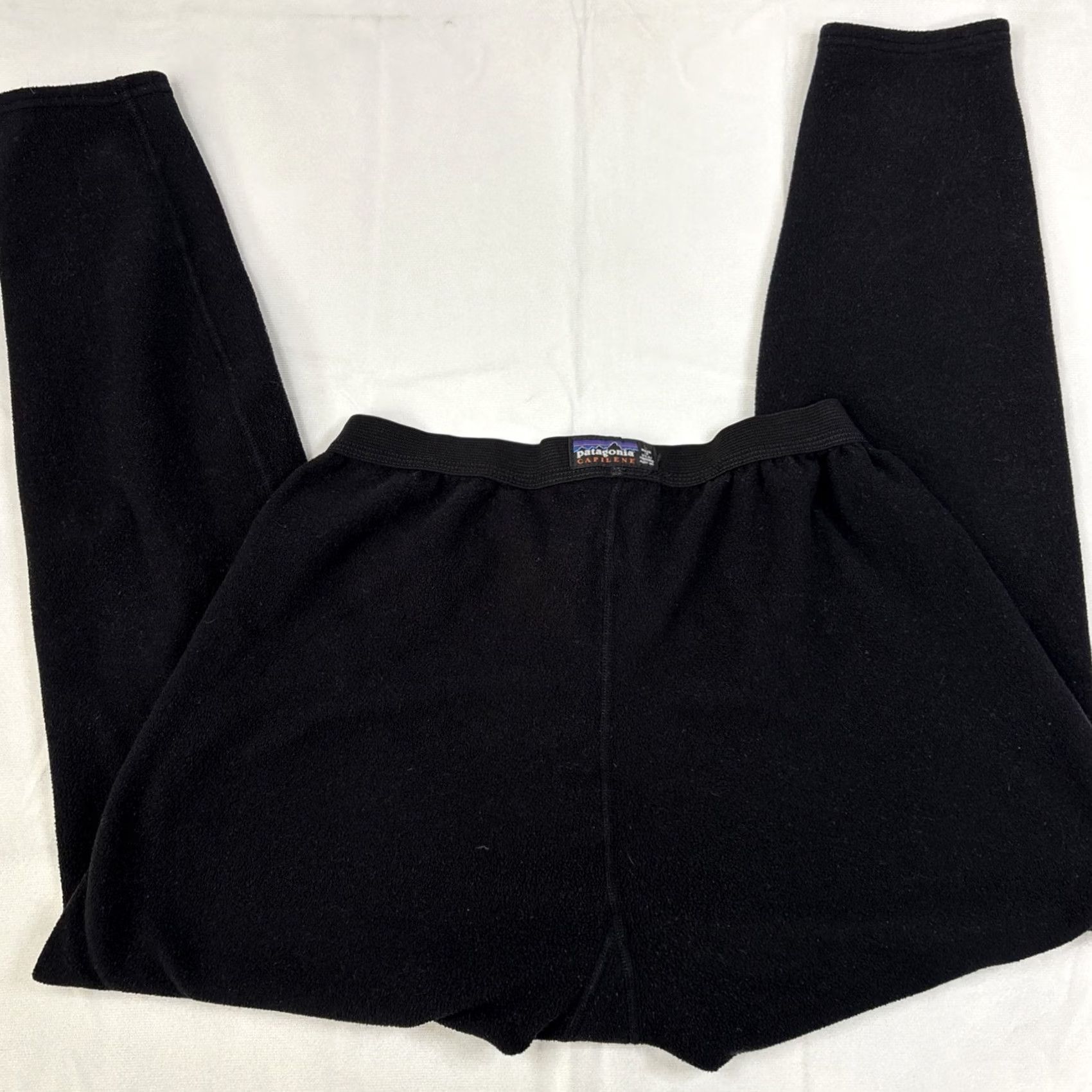 Patagonia VINTAGE Patagonia Capilene Base Layer Pants US Unisex Large Black Fleece Elastic Waist 28W 31IN - Regular Inseam Pants USA Capilene Size US 33 - 4 Thumbnail