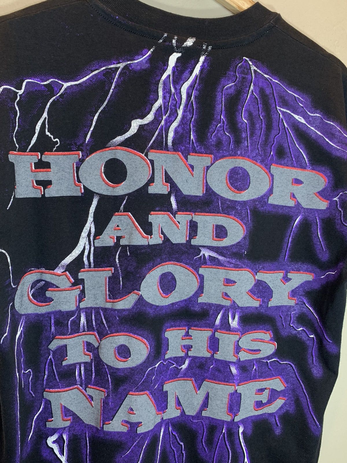 Vintage *RARE* Vintage GREAT GOD Jesus Christ AOP Thunder Art Shirt Size US M / EU 48-50 / 2 - 4 Thumbnail