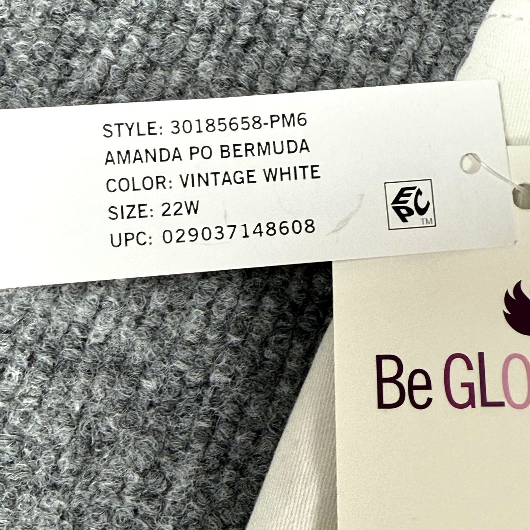 Gloria Vanderbilt VINTAGE Gloria Vanderbilt Bermuda Shorts Womens 22W White Pull On Slimming Panel Slimming Blended Cotton Spandex Size 40" / US 18 - 3 Thumbnail
