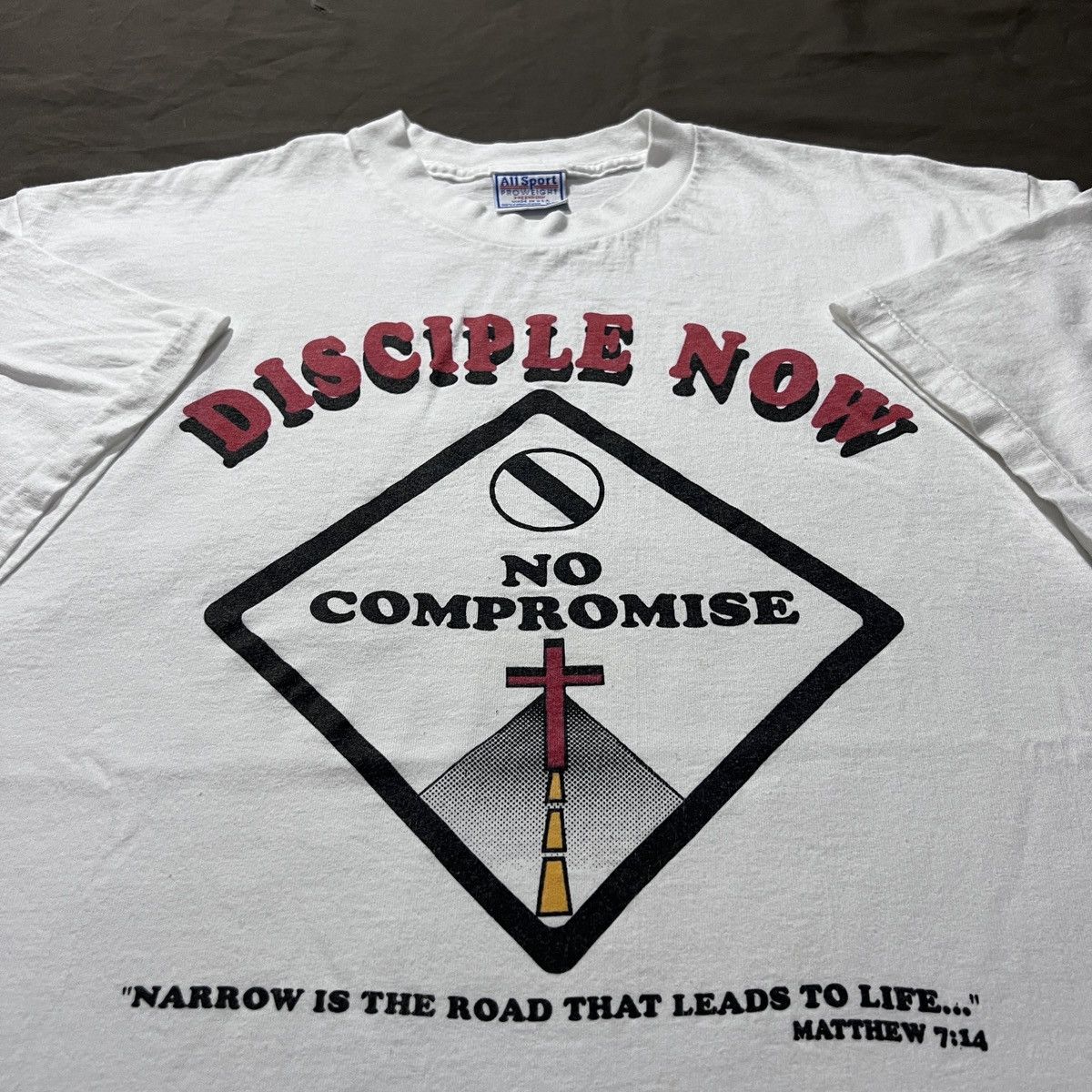 Vintage Vintage 90s No compromise Christ God Jesus Bible Holy Tee XL Size US XL / EU 56 / 4 - 1 Thumbnail