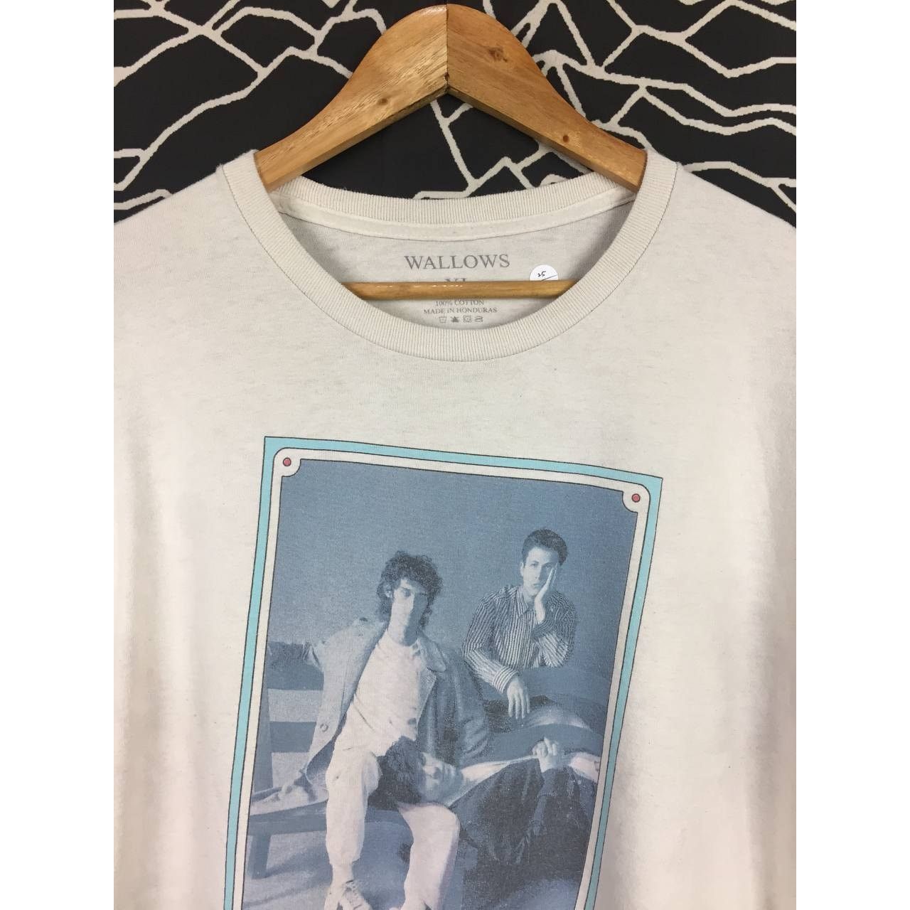 Band Tees Wallows Indie Rock Band Tell Me That It's Over Tour 2022 Tee Size US XL / EU 56 / 4 - 3 Thumbnail