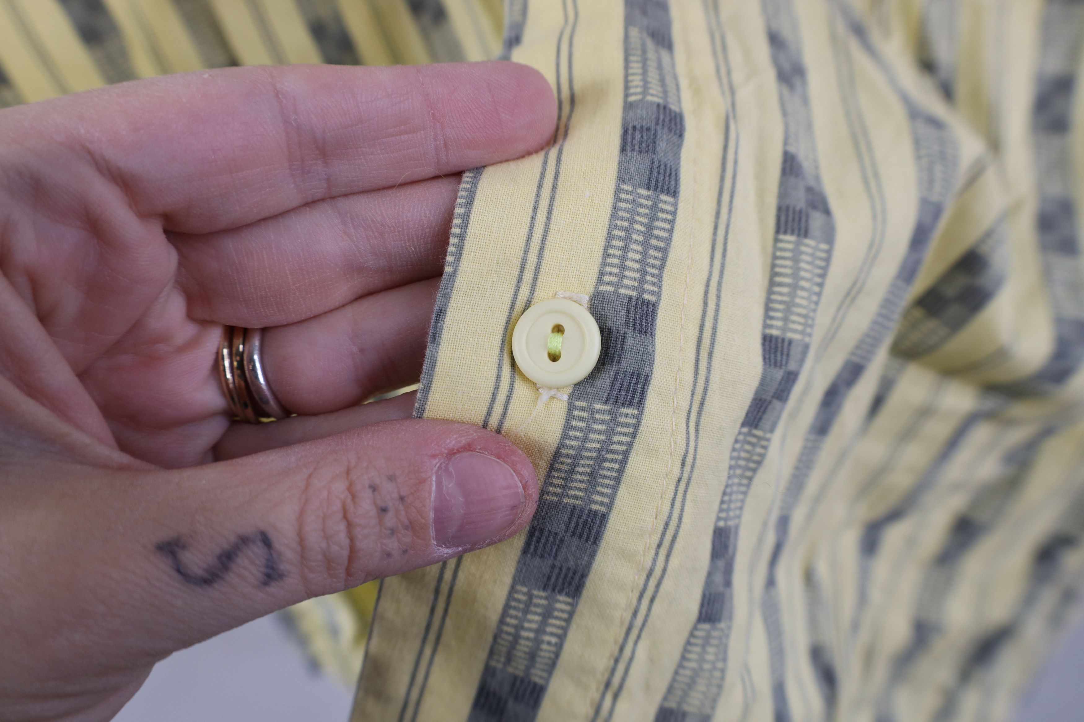 Vintage Vintage 90s Streetwear Geometric Collar Button Shirt USA Size US M / EU 48-50 / 2 - 5 Thumbnail