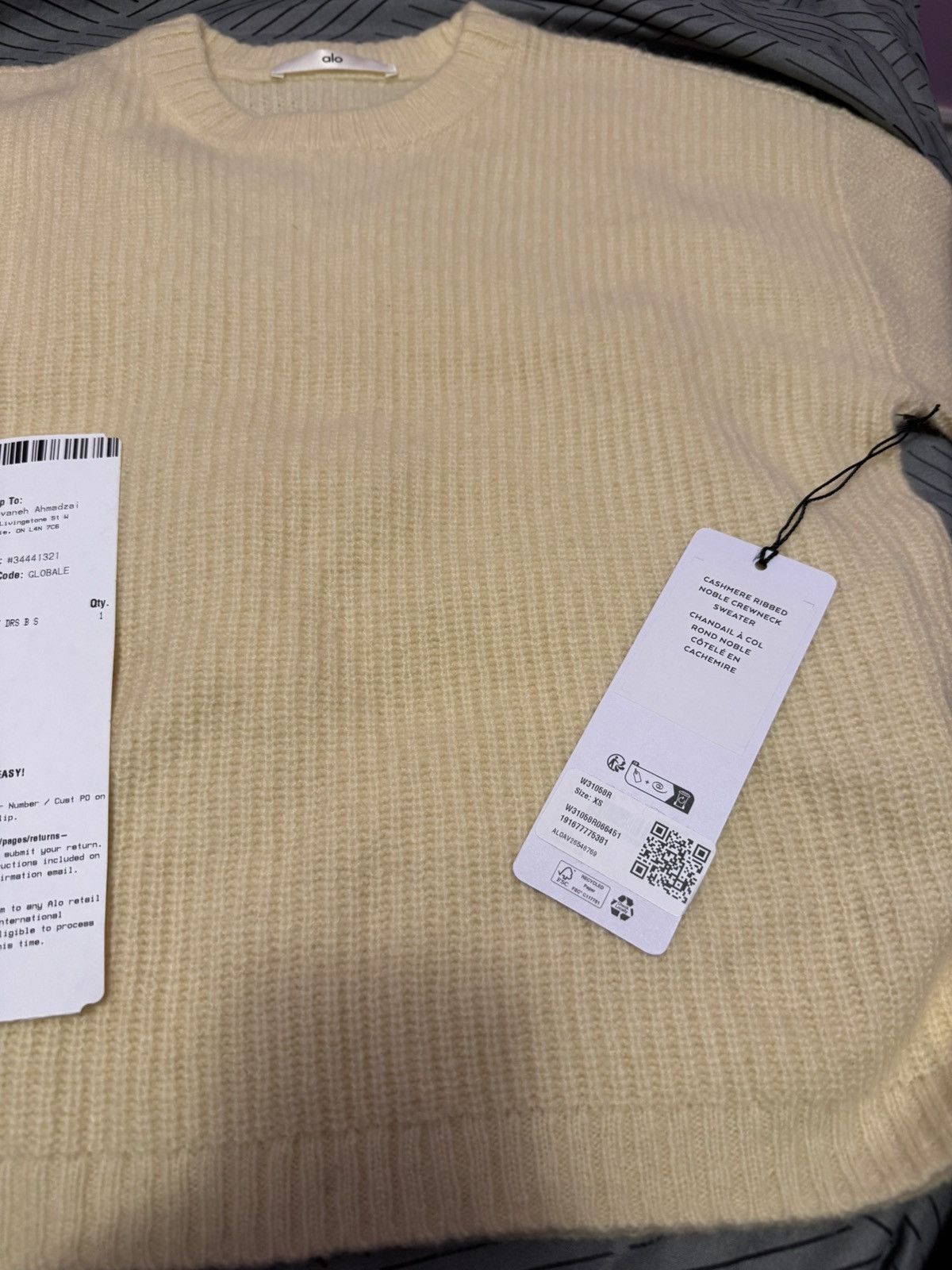Alo LIMITED EDITION CANDLELIGHT SWEATER Size XS / US 0-2 / IT 36-38 - 2 Thumbnail
