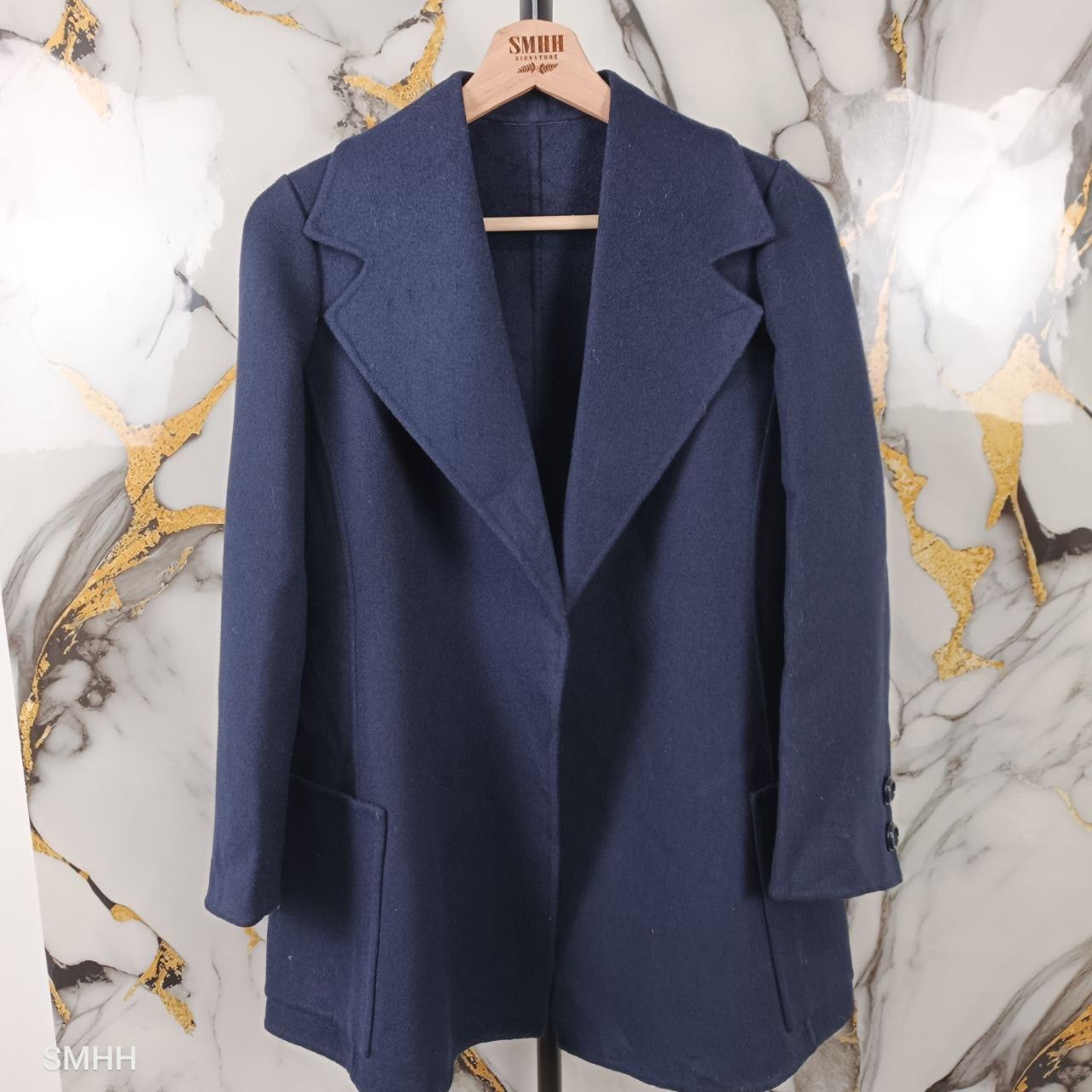 Agnona 🔥 Vintage AGNONA Navy Wool Jacket – Size 40 Size M / US 6-8 / IT 42-44 - 1 Thumbnail