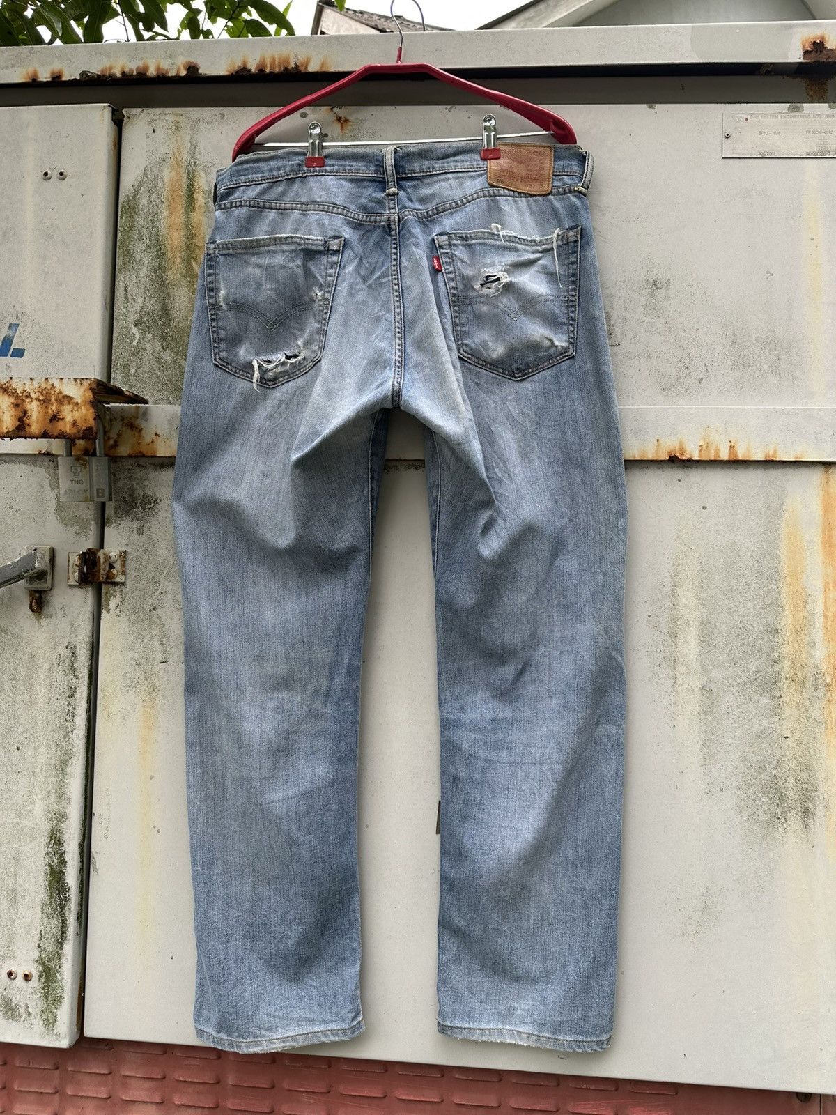 Levi's Vintage Clothing 👹Vintage Levis 505 THRASHED Pocket Baggy Jeans Size US 34 / EU 50 - 3 Thumbnail