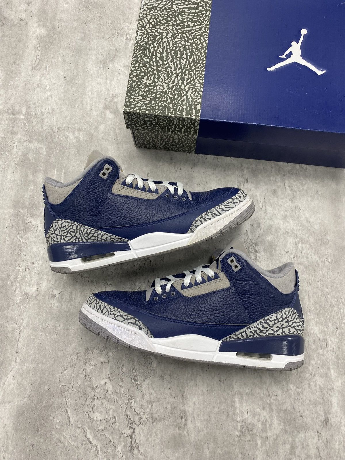 Jordan Brand Size 10.5M - Jordan 3 Retro “Georgetown” Size US 10.5 / EU 43-44 - 1 Thumbnail