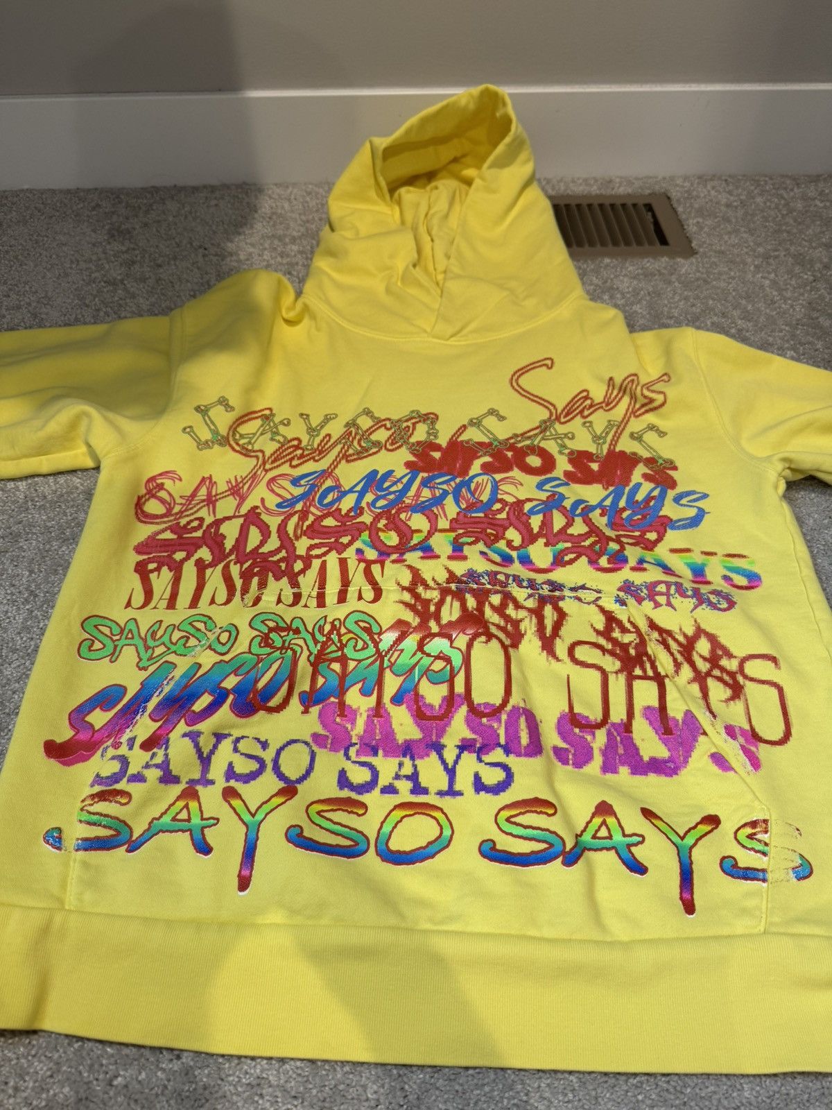 Sayso says Che Merch