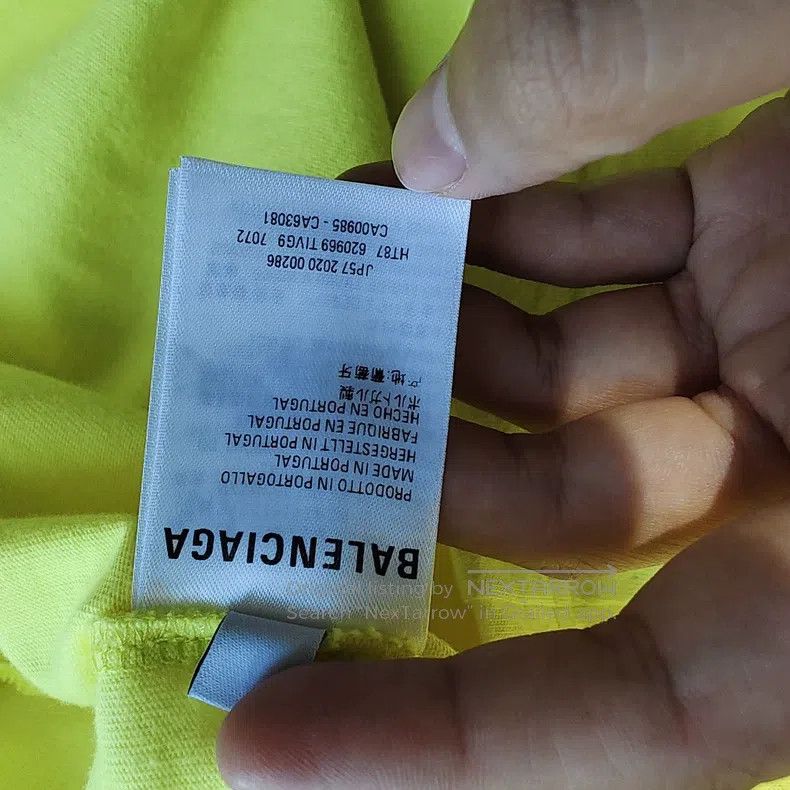 Balenciaga Balenciaga Bright Yellow Round Neck Printed Short Sleeve, Size US S / EU 44-46 / 1 - 6 Thumbnail