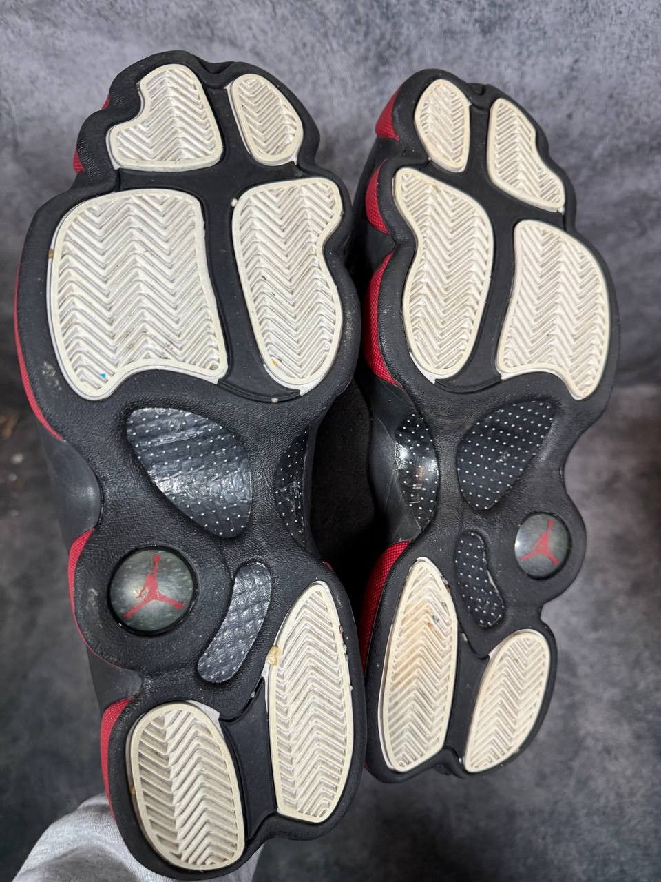 Jordan Brand Size 9.5 | Jordan 13 Dirty Bred No Box | Pre-Owned Size US 9.5 / EU 42-43 - 5 Thumbnail