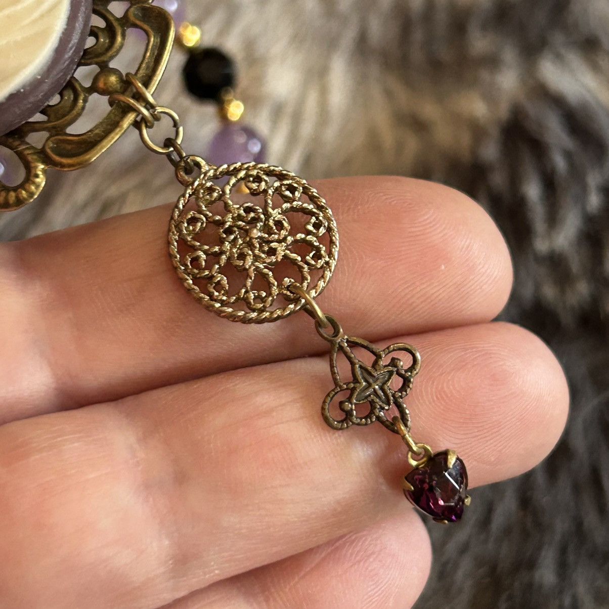 Handmade Handcrafted Victorian lady cameo vintage amethyst necklace Size ONE SIZE - 7 Thumbnail