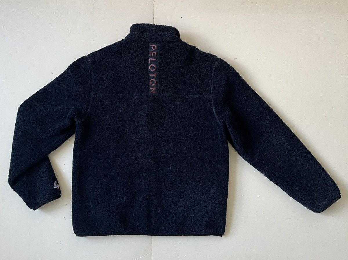 Peloton Peloton X Four Lap, Sherpa/Nylon Reversible Jacket, Men US M Size US M / EU 48-50 / 2 - 3 Thumbnail