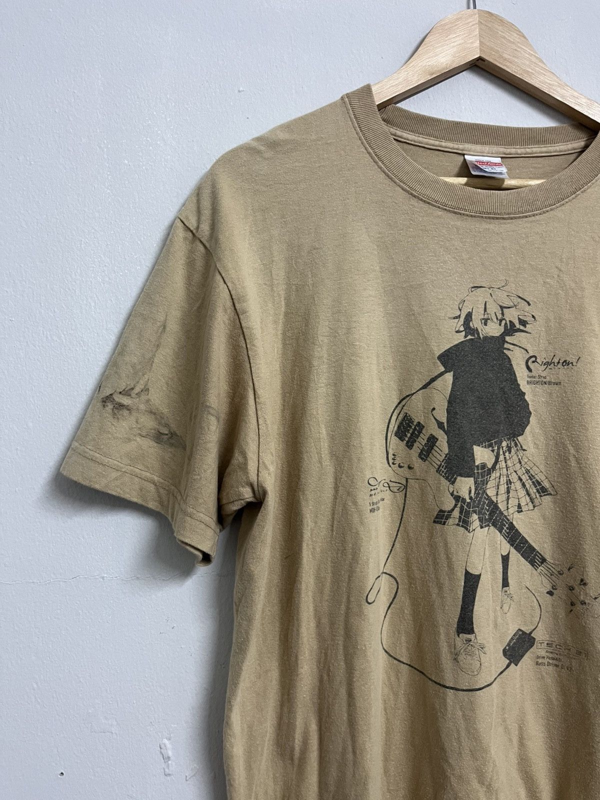 Anime 💥Brighton Guitar Japanese Anime T Shirts Size US L / EU 52-54 / 3 - 5 Thumbnail