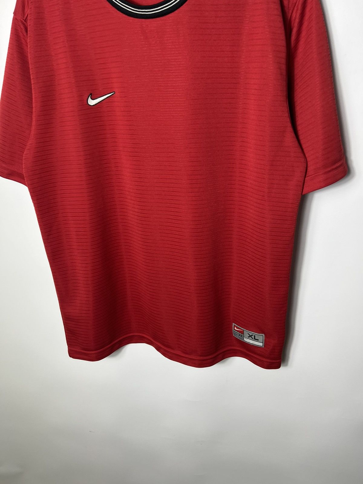 Nike Vintage 90s streetwear y2k Nike Team Red T-shirt Size Xl Size US XL / EU 56 / 4 - 3 Thumbnail