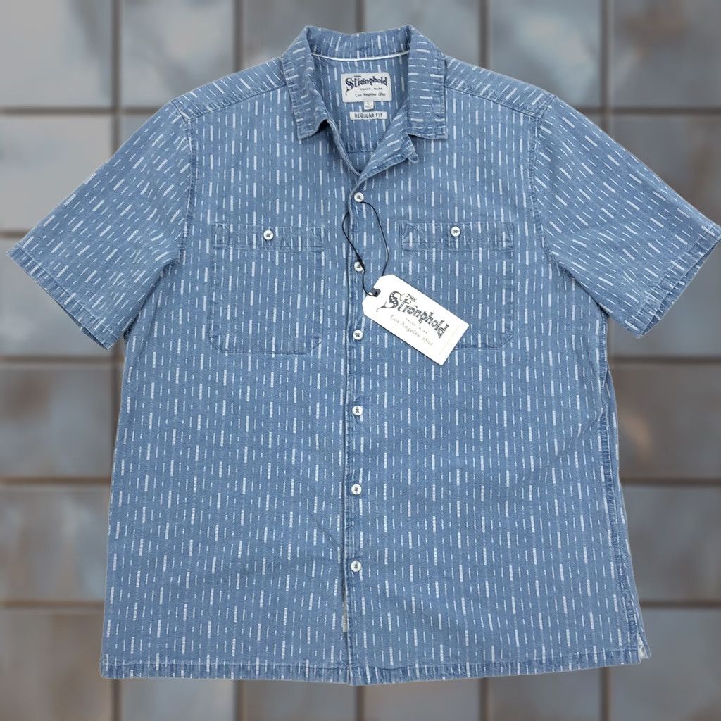 Vintage The Stronghold Button-Up Shirt Men Blue White Pattern Short Sleeve Collared Casual L Regular Chest 45 in Size US L / EU 52-54 / 3 - 1 Thumbnail