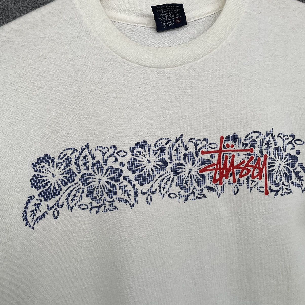 デッドストック 90 Stussy Etching print Tee 90s デッドストック 90 Stussy Etching print Tee 90s
