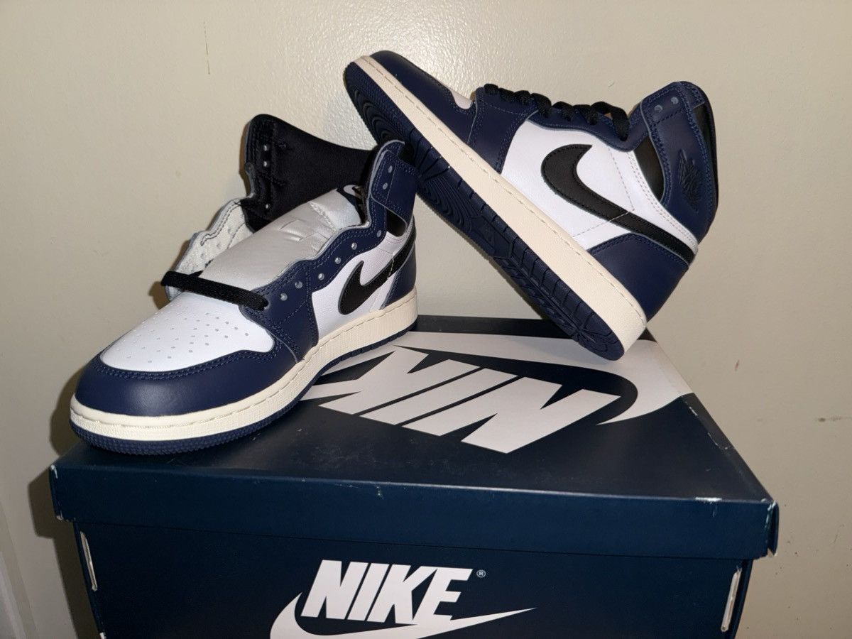 Nike Nike Air Jordan 1 Retro OG hi top NIB 5.5y 7w NEW DS w/ box Size US 5.5 / EU 38 - 1 Thumbnail