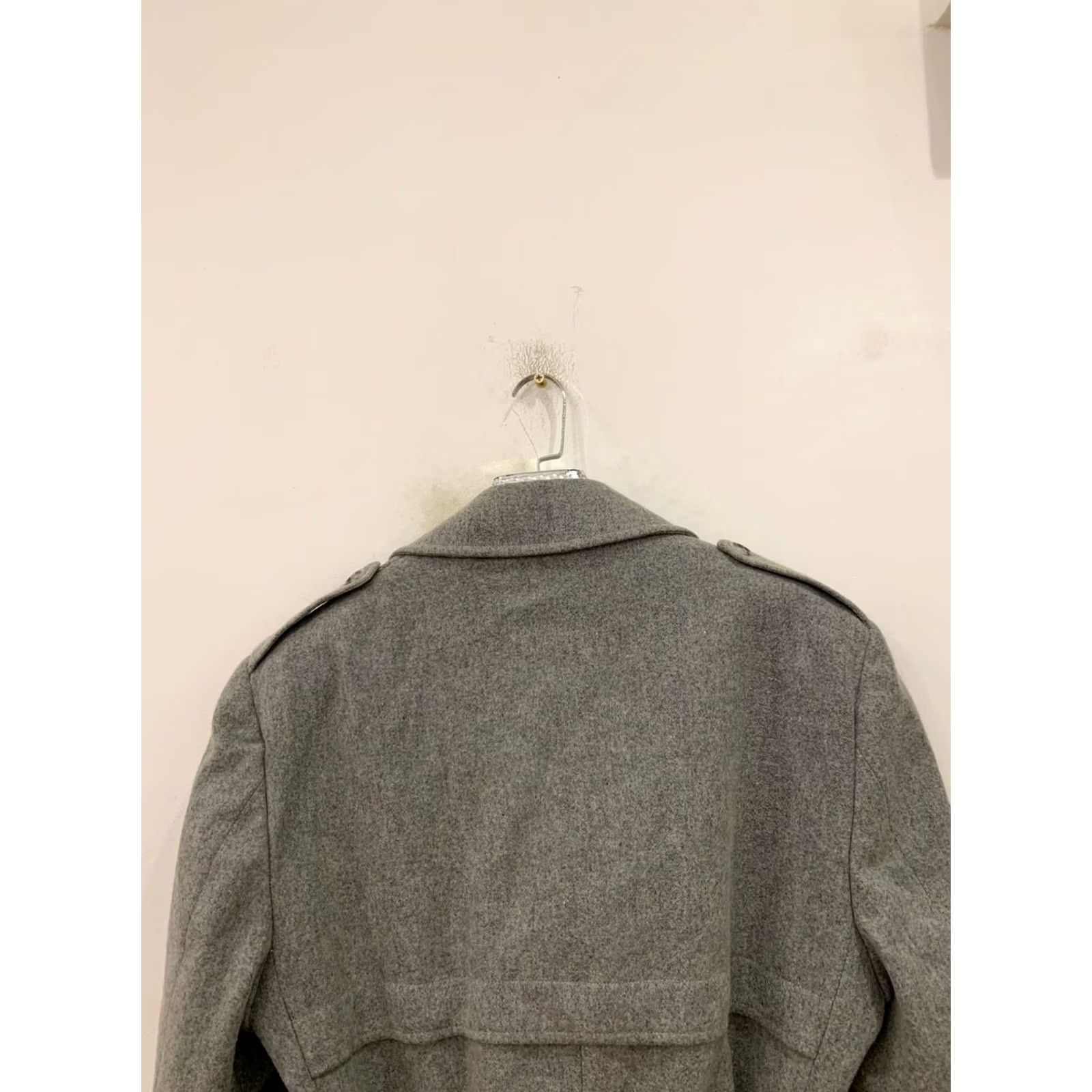 Vintage VINTAGE Bespoke Coat Adult 46L XL Gray Wool Double Breasted Belted Overcoat 1970s Italian Style Mens Size US S / EU 44-46 / 1 - 7 Thumbnail