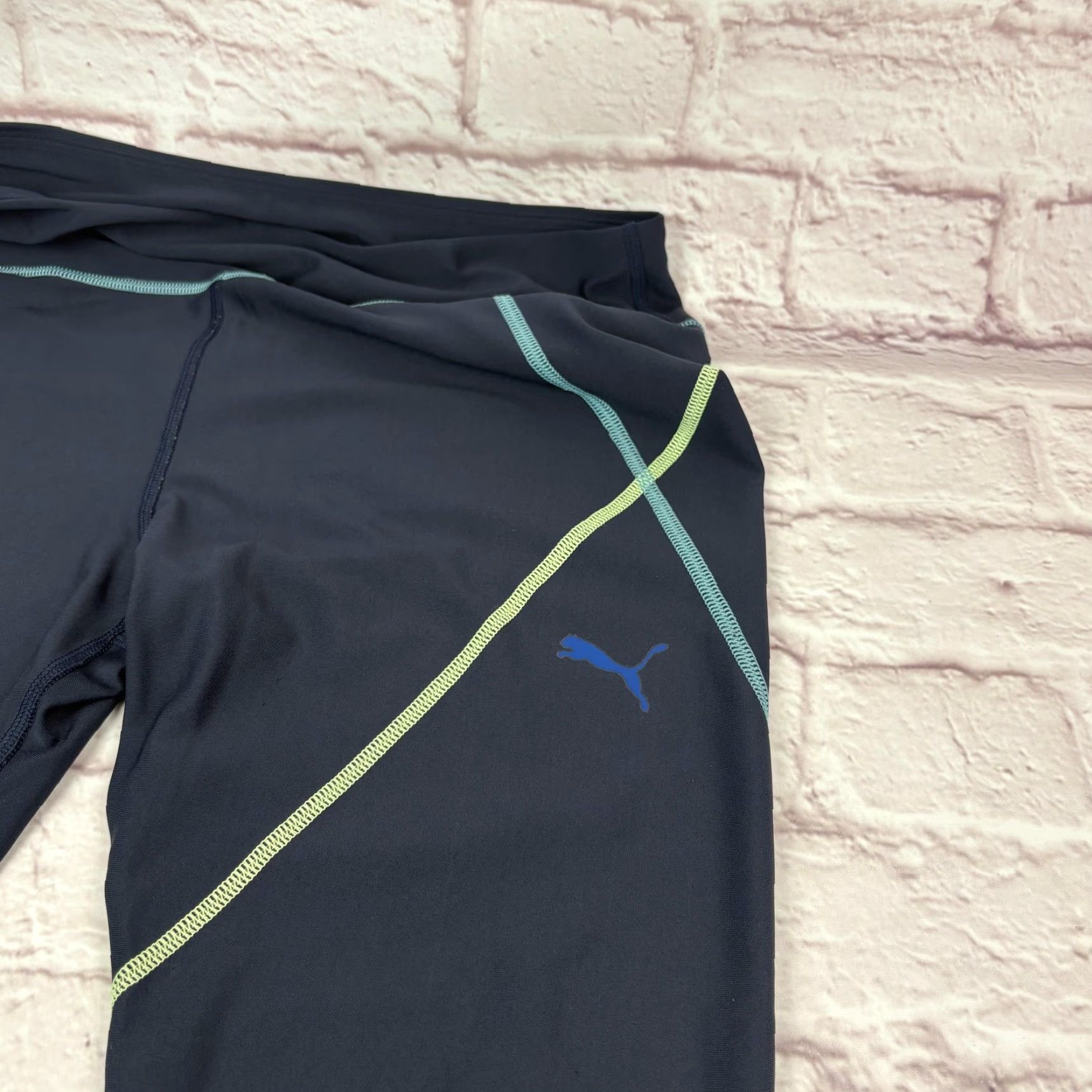 Puma PUMA Leggings Womens Large Black Running Compression Training 32x25 Skinny Inseam 25 Bold Logo Athletic Sport Womens Leggings Size 36" / US 14 / IT 50 - 3 Thumbnail