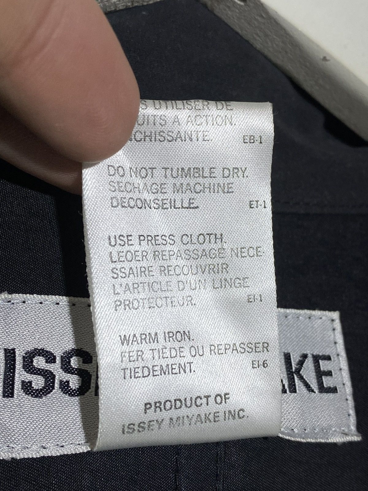 Issey Miyake Issey Miyake Black Asymmetrical Zipper Jacket Size US M / EU 48-50 / 2 - 16 Thumbnail