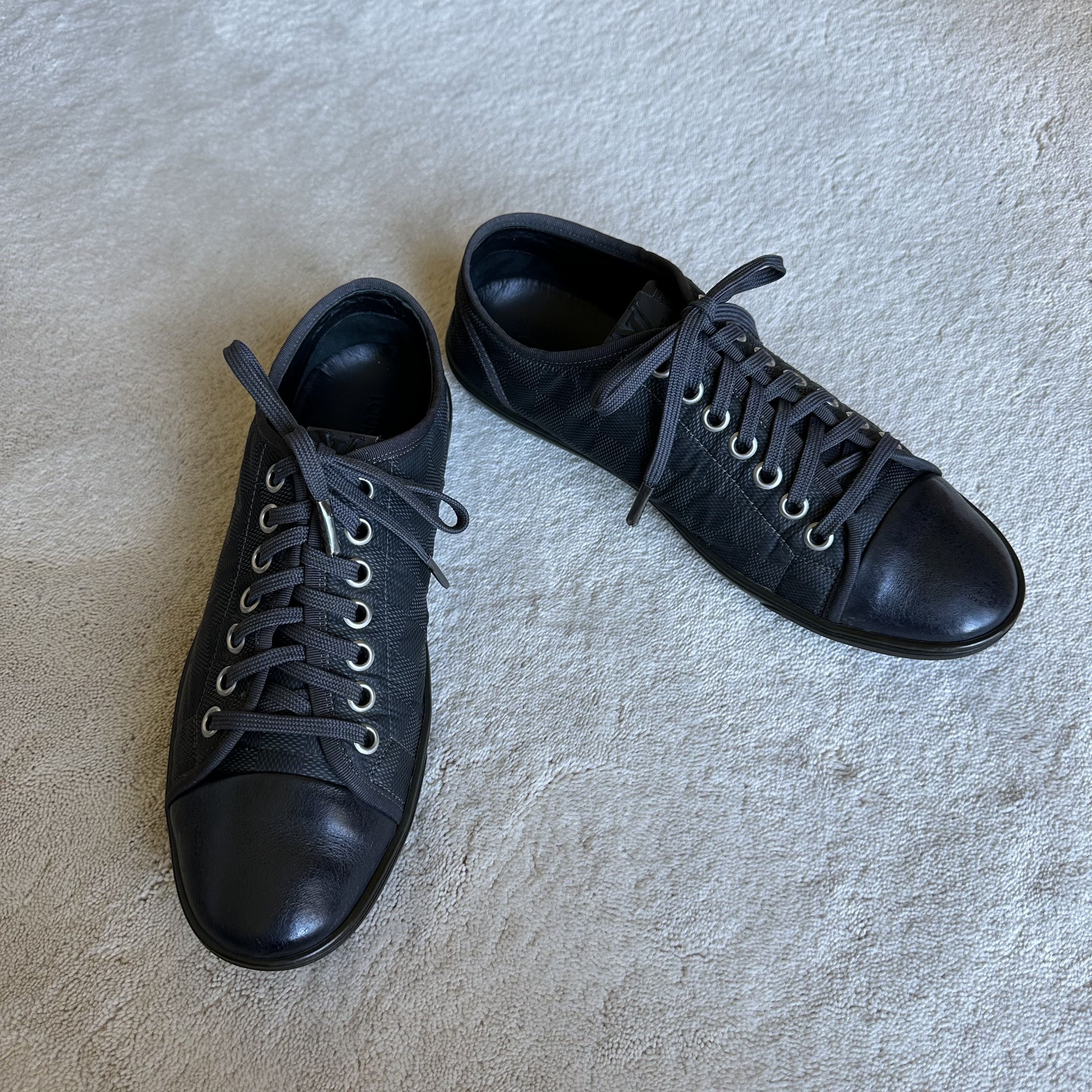 Louis Vuitton LOUIS VUITTON Damier Graphite LOW-TOP SNEAKERS Size 7.5 LV Size US 8.5 / EU 41-42 - 1 Thumbnail