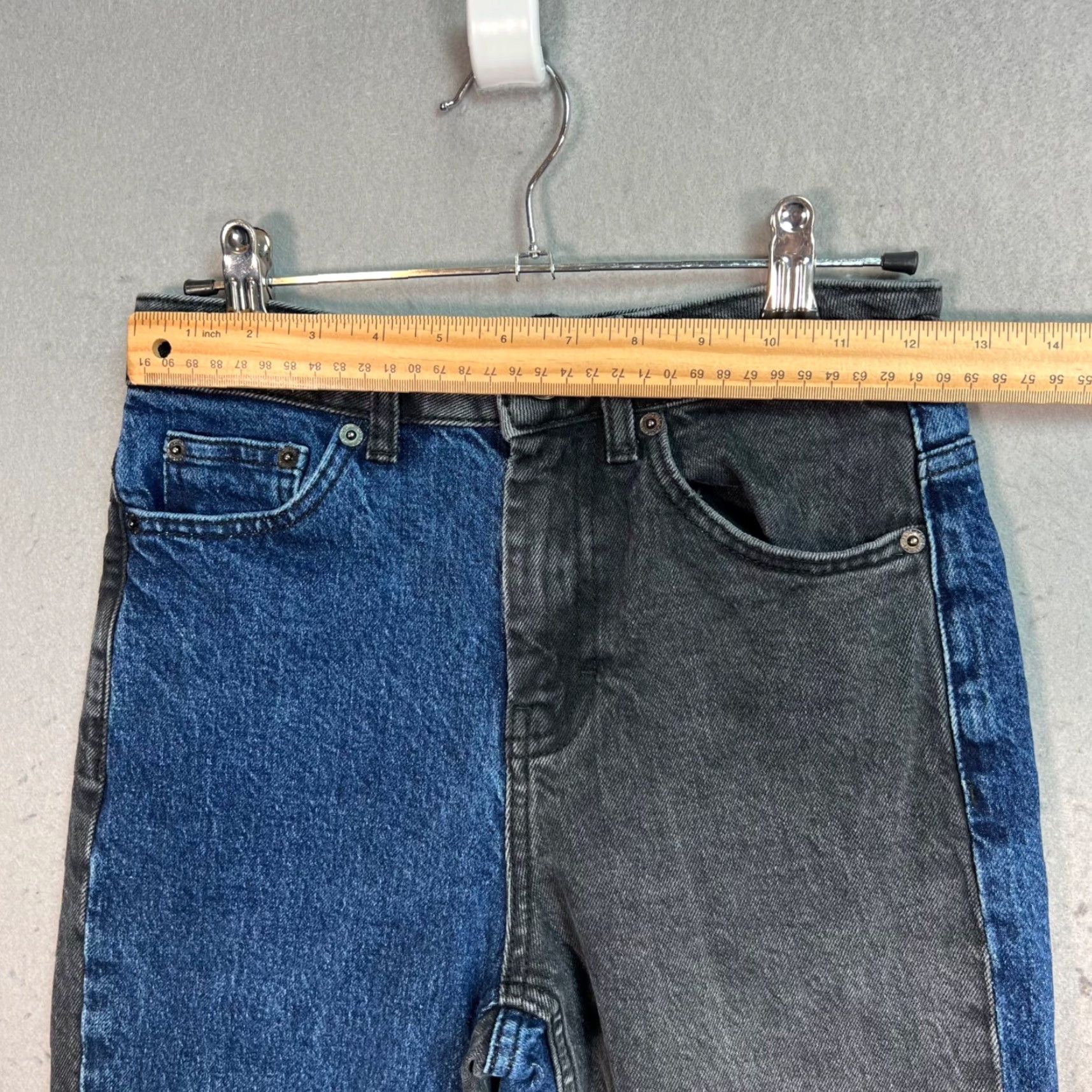 Topshop VINTAGE Topshop Two-Tone Straight Leg Jeans 26 x 32 Blue Black Denim Womens Size 26" / US 2 / IT 38 - 6 Thumbnail