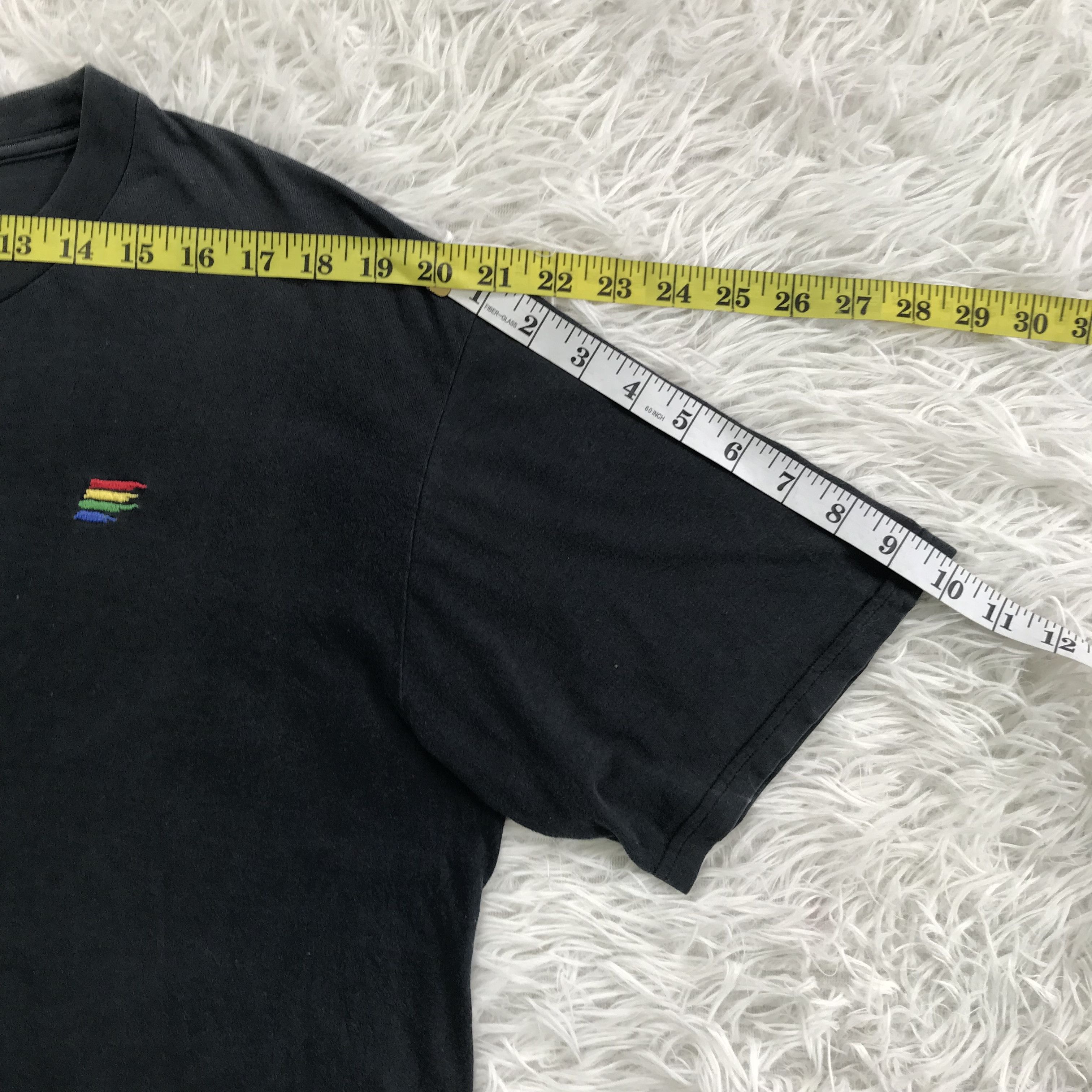 Japanese Brand Benetton formula tshirt Size US L / EU 52-54 / 3 - 5 Thumbnail