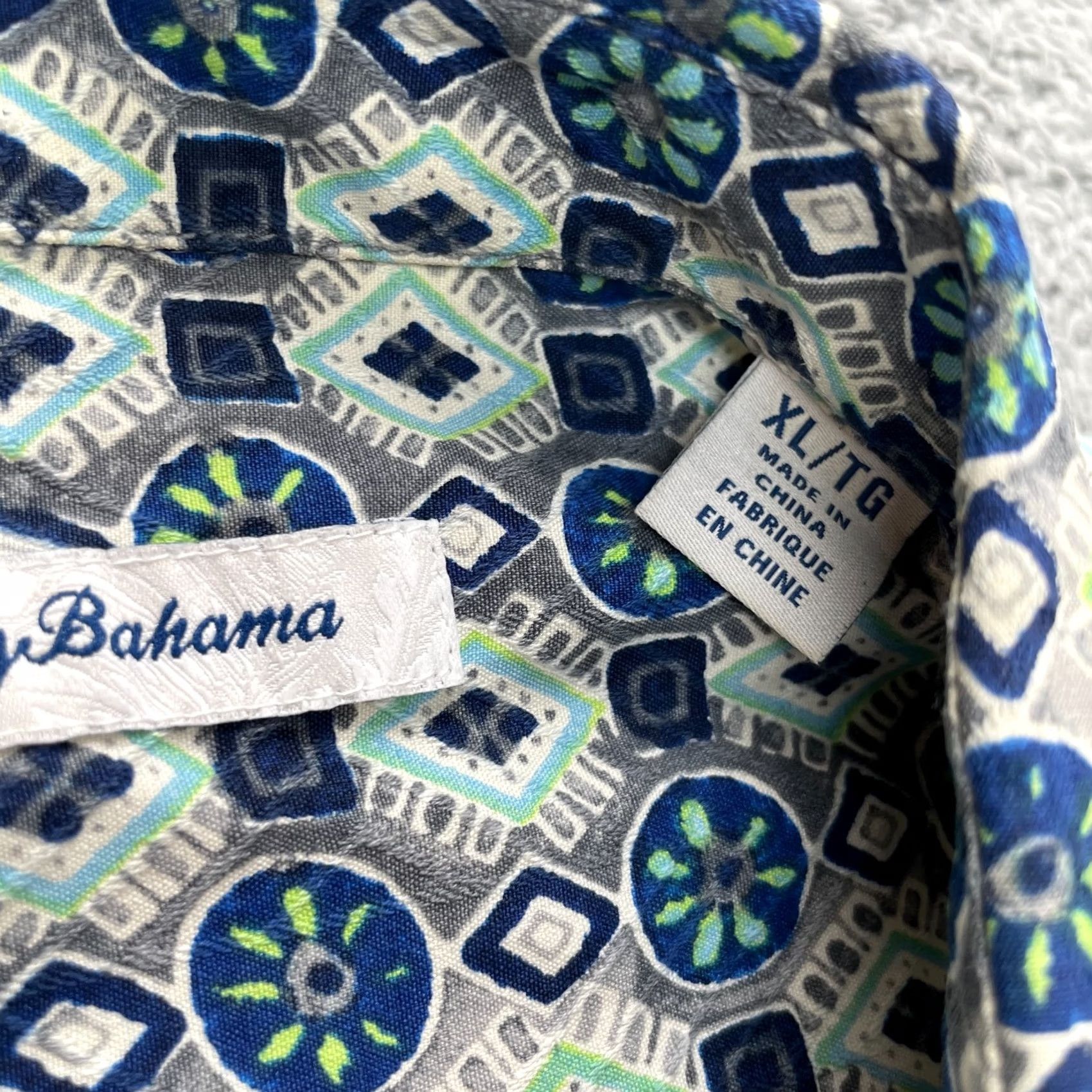 Tommy Bahama Tommy Bahama Shirt Mens XL Gray Tulum Tiles Silk Geometric Hawaiian Button-Up Short Sleeve Casual Size US XL / EU 56 / 4 - 5 Thumbnail