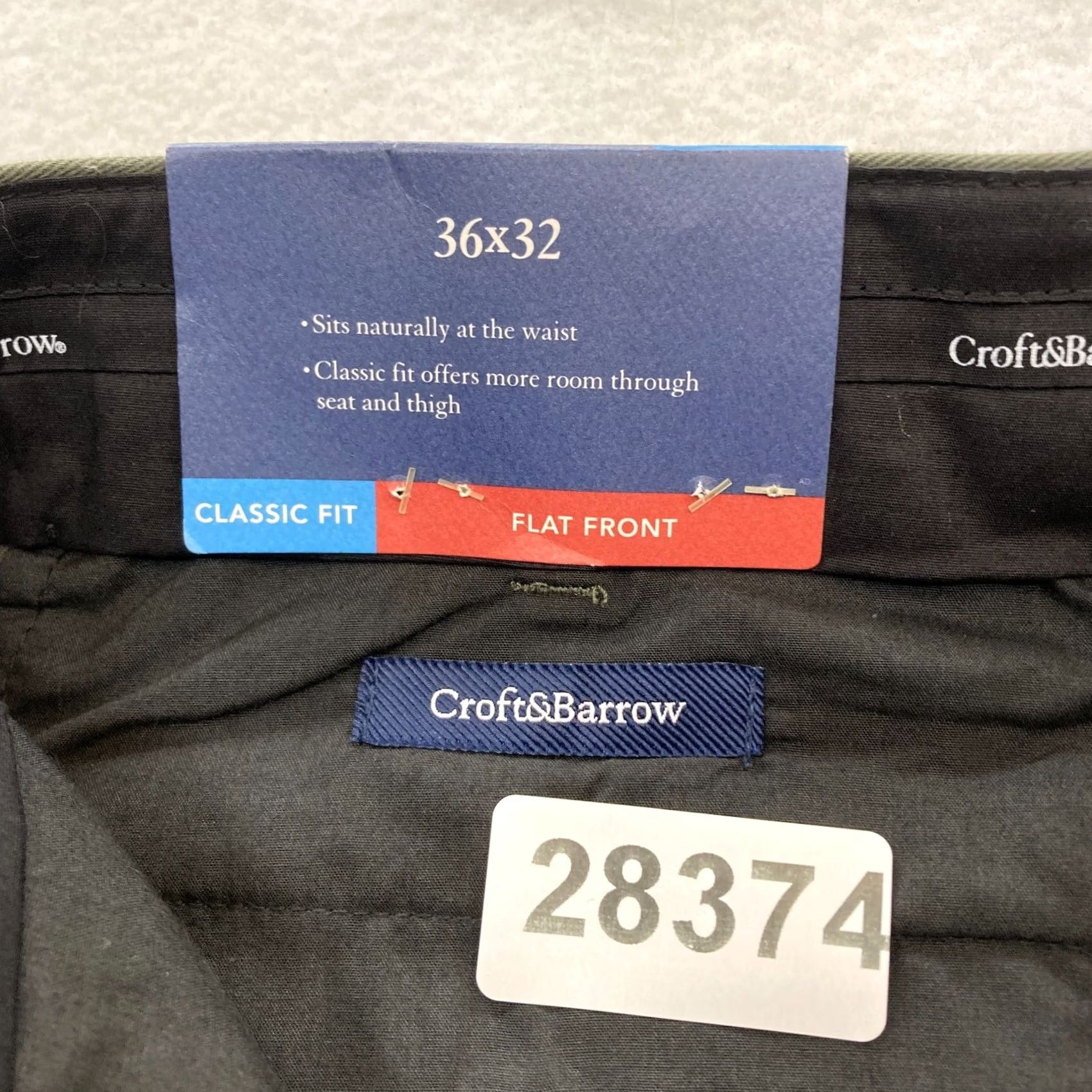 Croft & Barrow Croft & Barrow Easy Care Khaki Pants Mens 36x32 Classic Fit Green Straight Chino Size US 36 / EU 52 - 4 Thumbnail