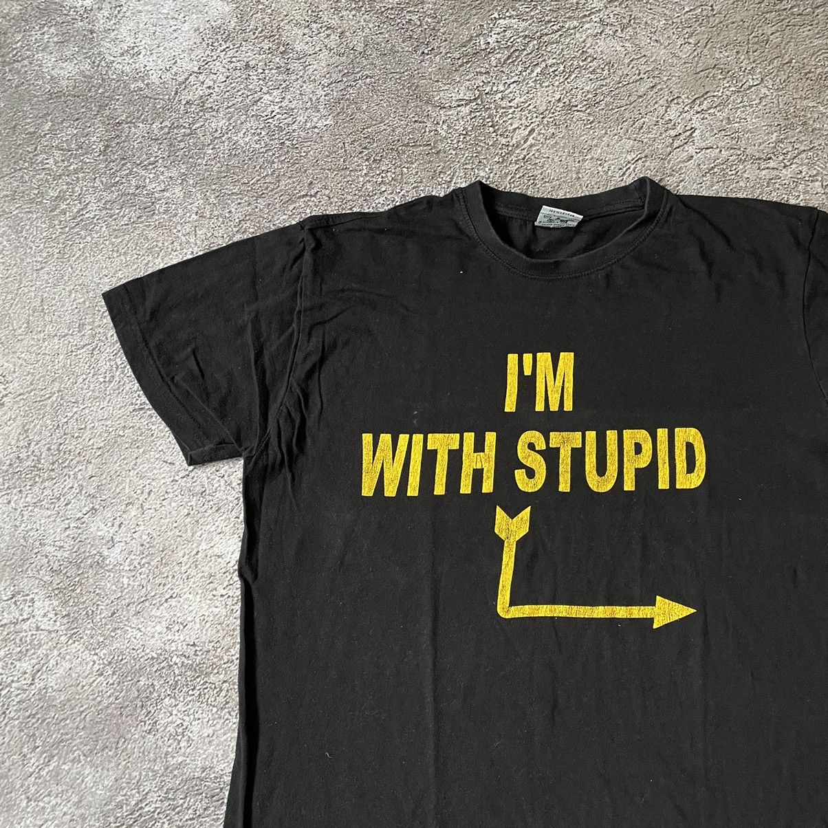 Vintage Vintage Y2K Graphic Tee Im With Stupid Funny Streetwear M Size US M / EU 48-50 / 2 - 4 Thumbnail