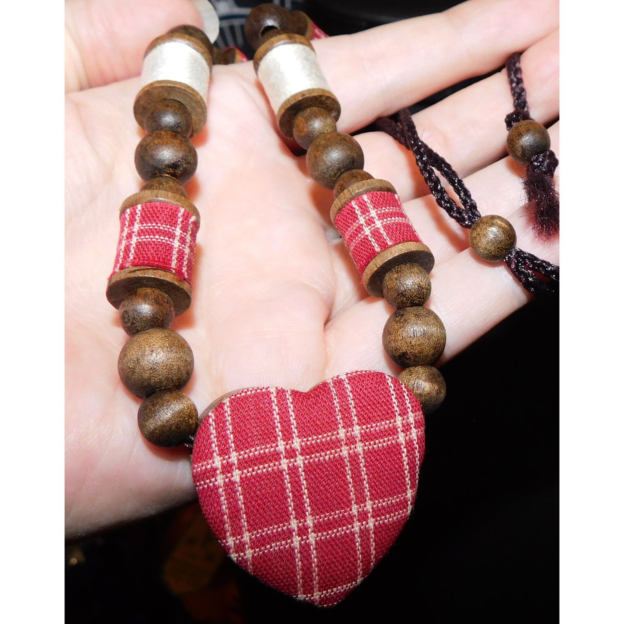 Other Rustic Plaid Heart Handmade Beaded Necklace Size ONE SIZE - 3 Thumbnail