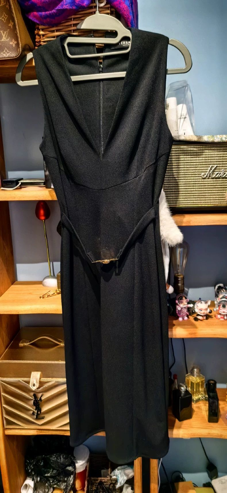Versace Versace Deep V sleeveless dress Size M / US 6-8 / IT 42-44 - 1 Thumbnail