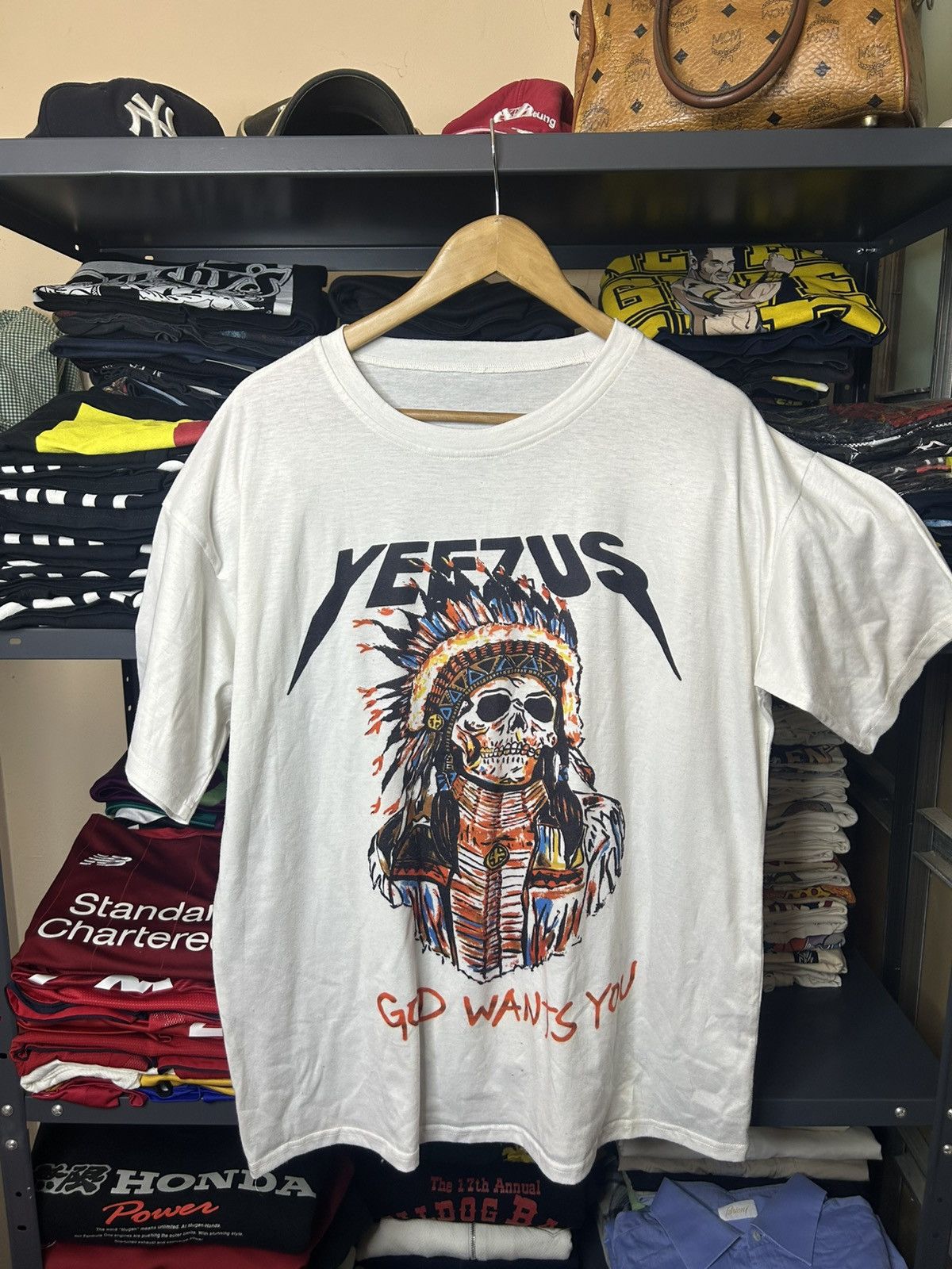 Band Tees Yeezus Tour 2013 God Wants You Indian Skull T-Shirt L Size US L / EU 52-54 / 3 - 1 Thumbnail