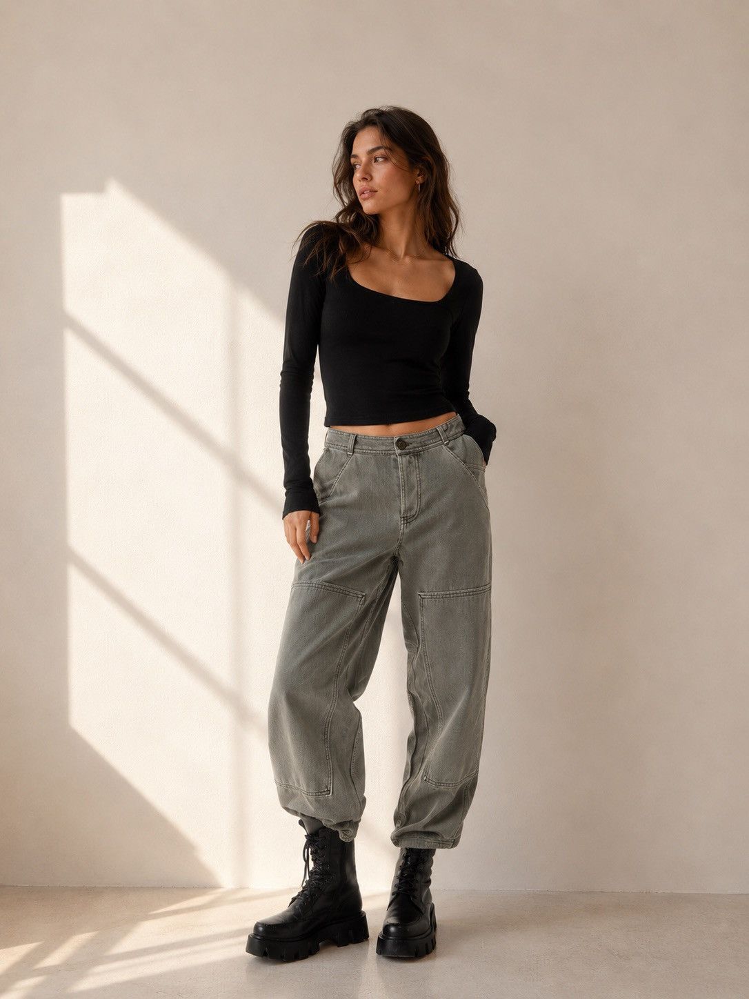 Free People 🎉LAST PIECE🎉Free People Turn Away Tapered Carpenter Pants Size 32" / US 10 / IT 46 - 1 Thumbnail