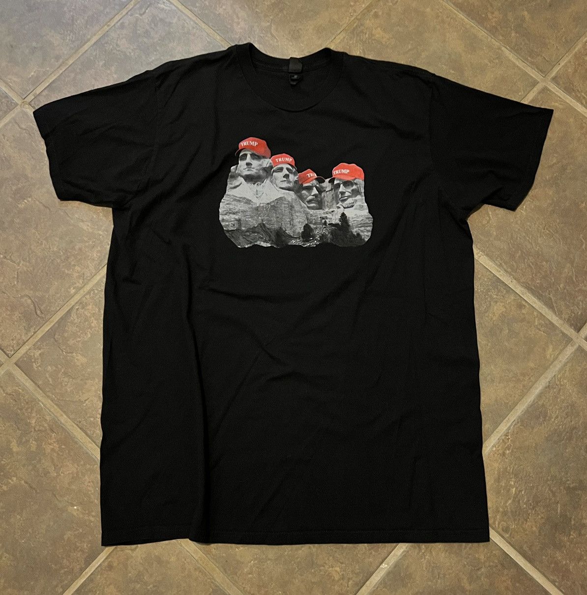 Donald Trump × Vintage TRUMP MOUNT RUSHMORE T-SHIRT Size US XXL / EU 58 / 5 - 4 Thumbnail