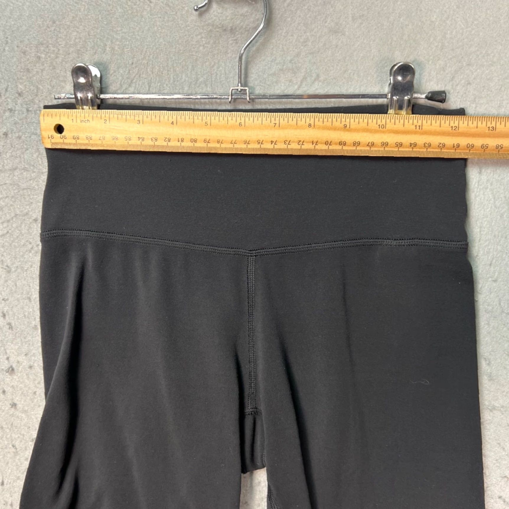 TNA TNA Womens Small Black High-Waisted Athletic Biker Shorts Shirt/Activewear? Size 28" / US 6 / IT 42 - 5 Thumbnail