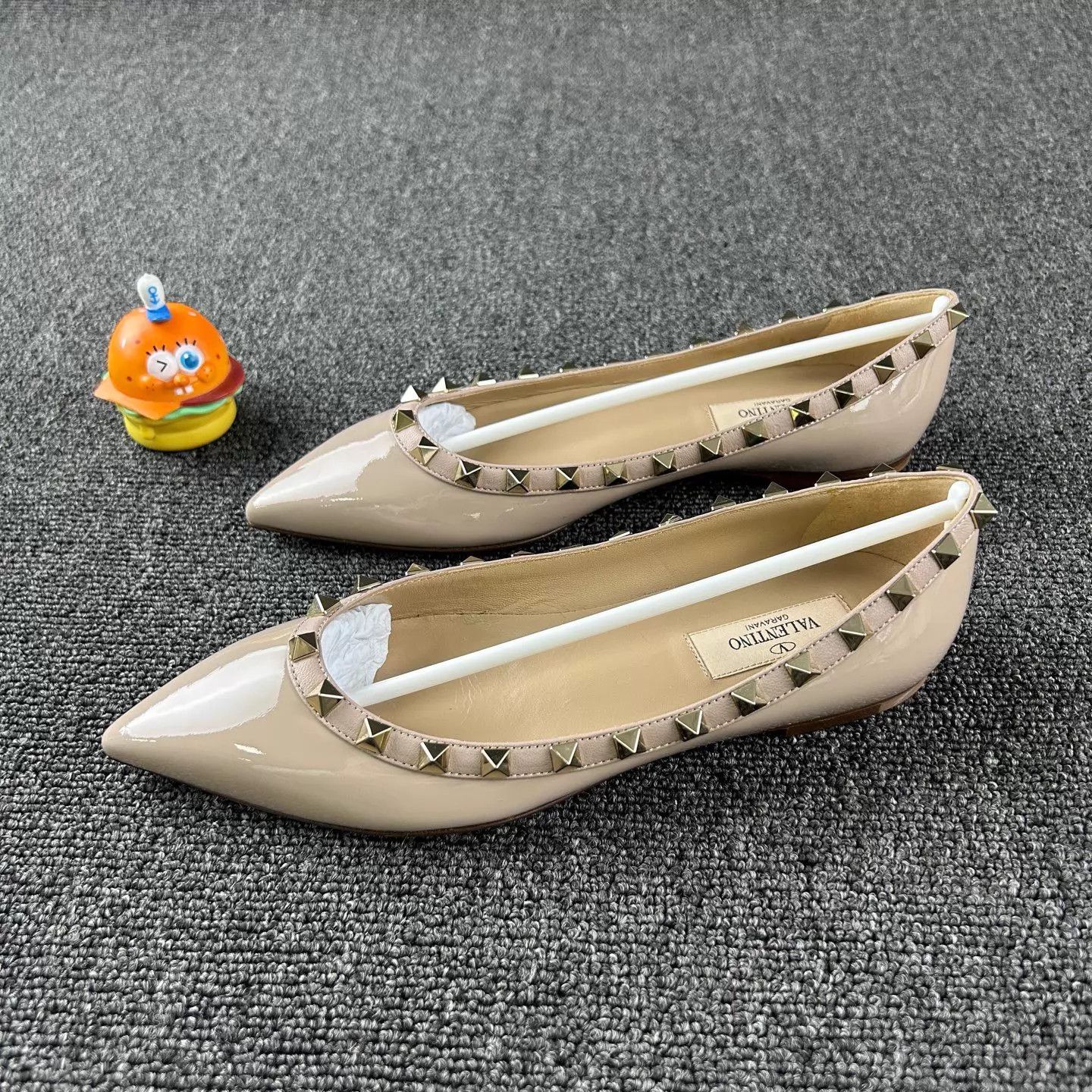 Valentino Valentino nude pink studded flat 36 new Size US 5.5 / IT 35.5 - 1 Thumbnail