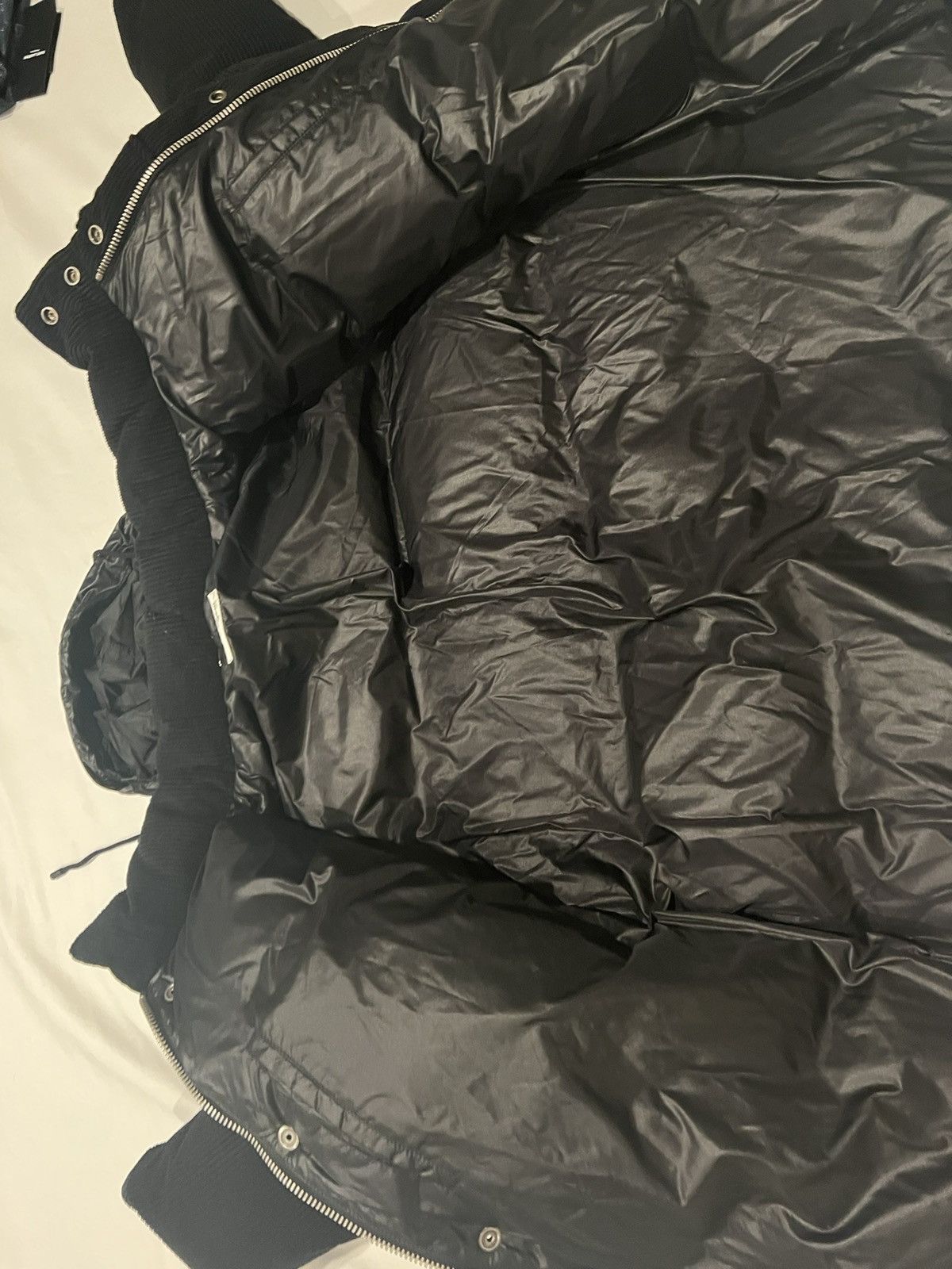 Saint Laurent Paris Saint Laurent men’s corduroy puffer jacket. 50/L $2390 Size US M / EU 48-50 / 2 - 12 Thumbnail