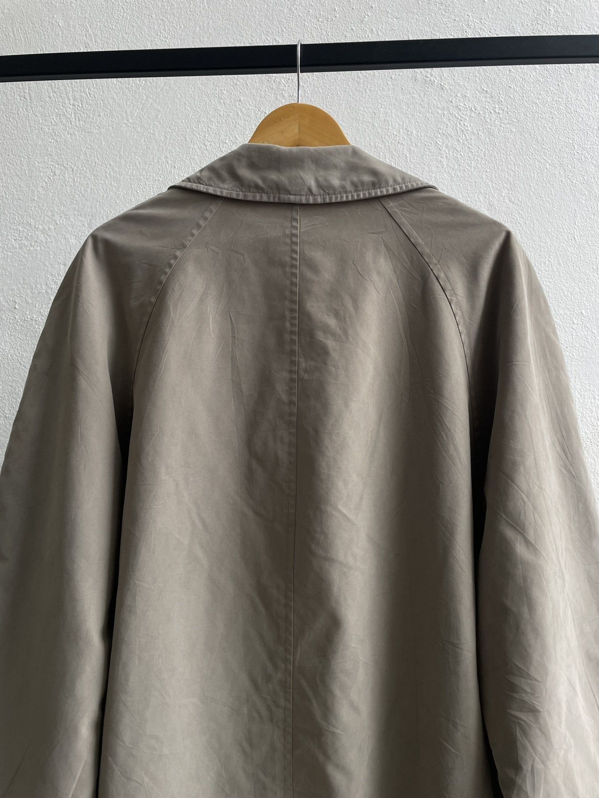Givenchy Vintage 90's Givenchy Beige Trench Coat Size US XL / EU 56 / 4 - 19 Thumbnail