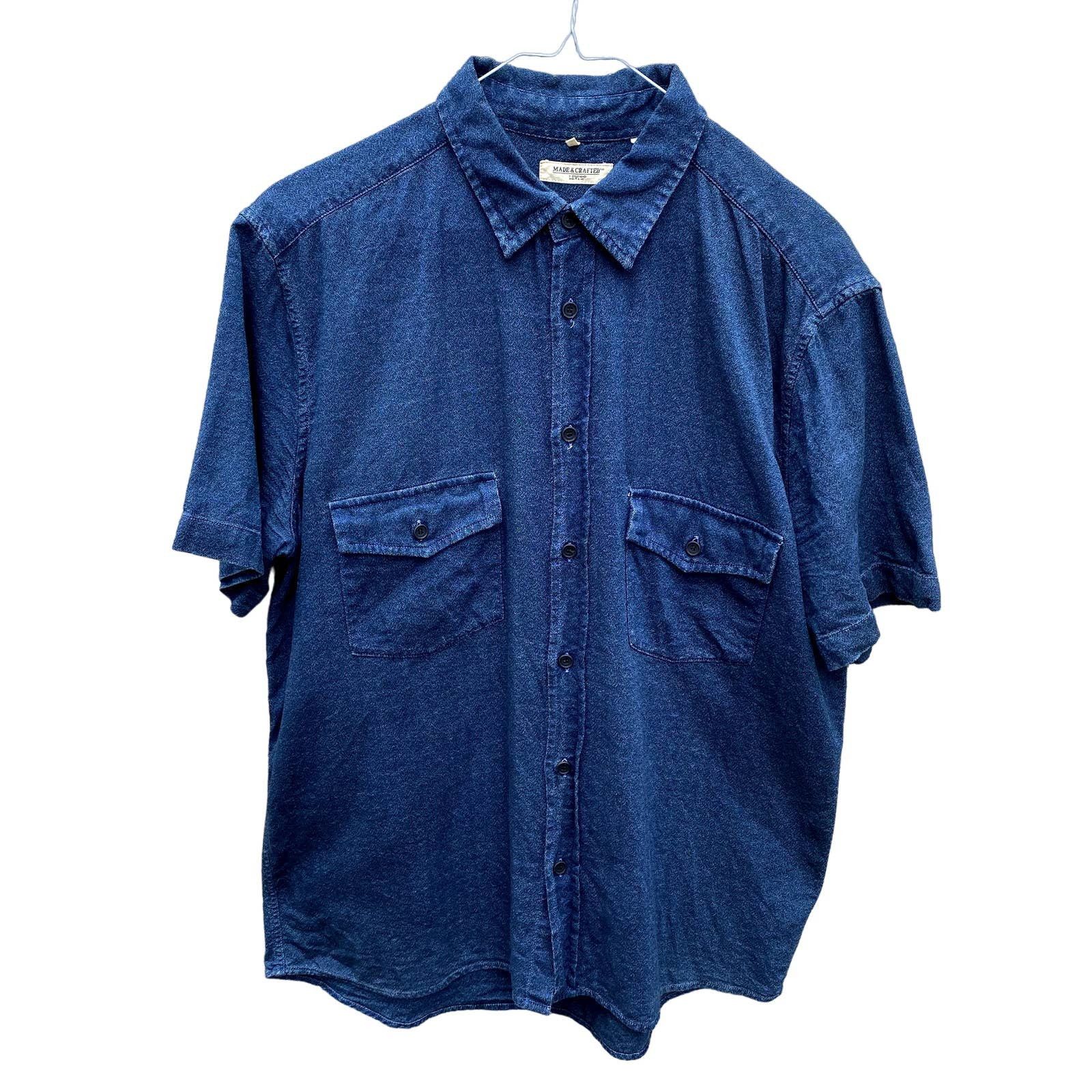 image of Levis Indigo Chambray Short Sleeve Shirt Medium in Blue, Men's