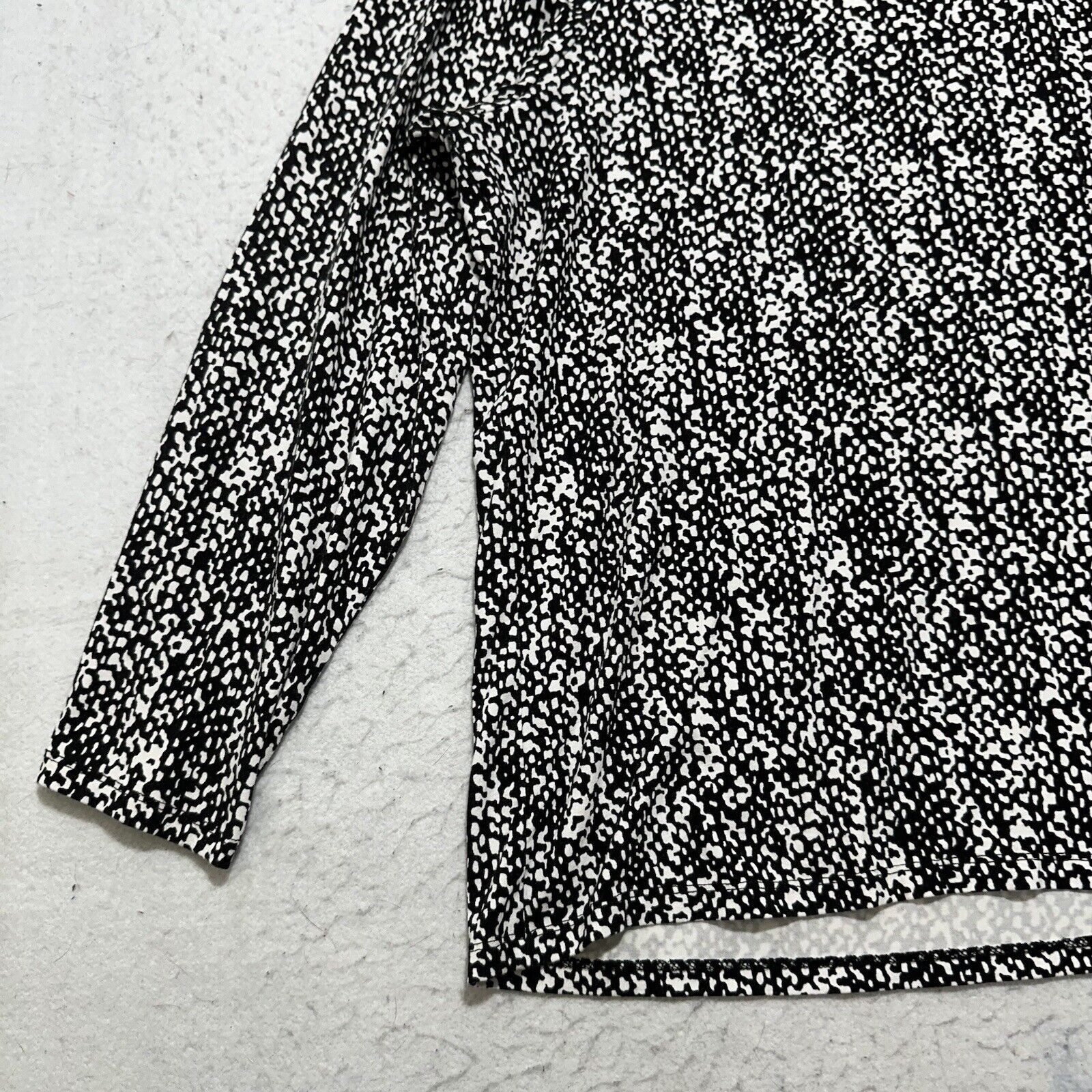 Other Talbots 3X V-Neck Lightweight Snakeskin Pattert Black/White Size 3XL / US 20-22 - 7 Thumbnail