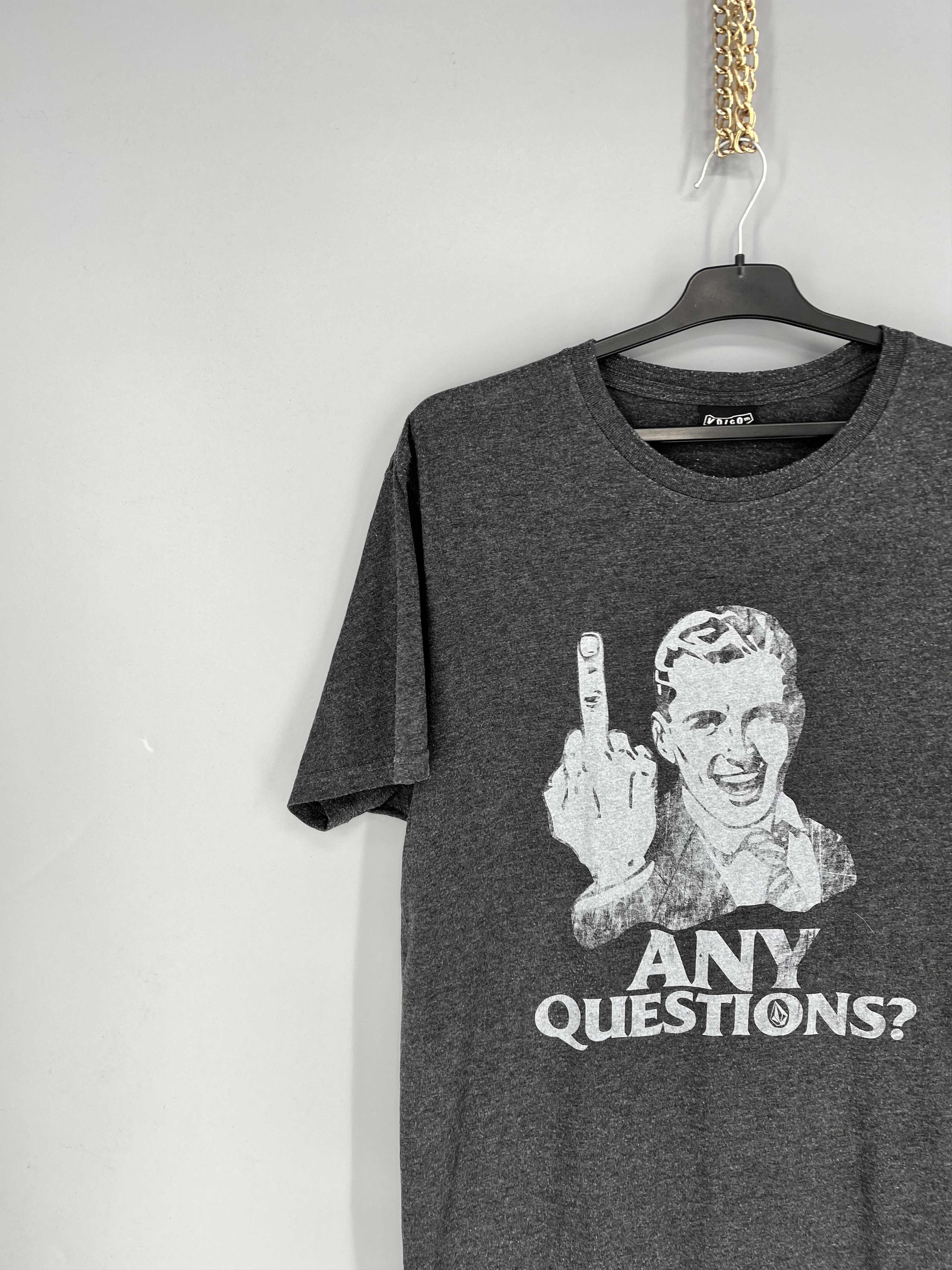 Other Vintage Tshirt VOLCOM ANY QUESTIONS Size US L / EU 52-54 / 3 - 4 Thumbnail