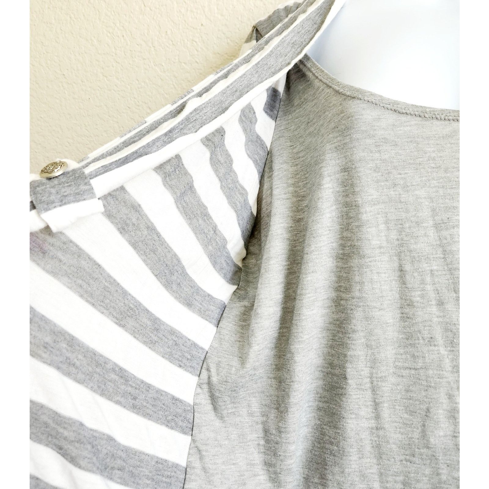 Other Lavish Plus Gray White Striped Top 2X Plus Lightweight Soft Size XXL / US 16-18 / IT 52-54 - 2 Thumbnail
