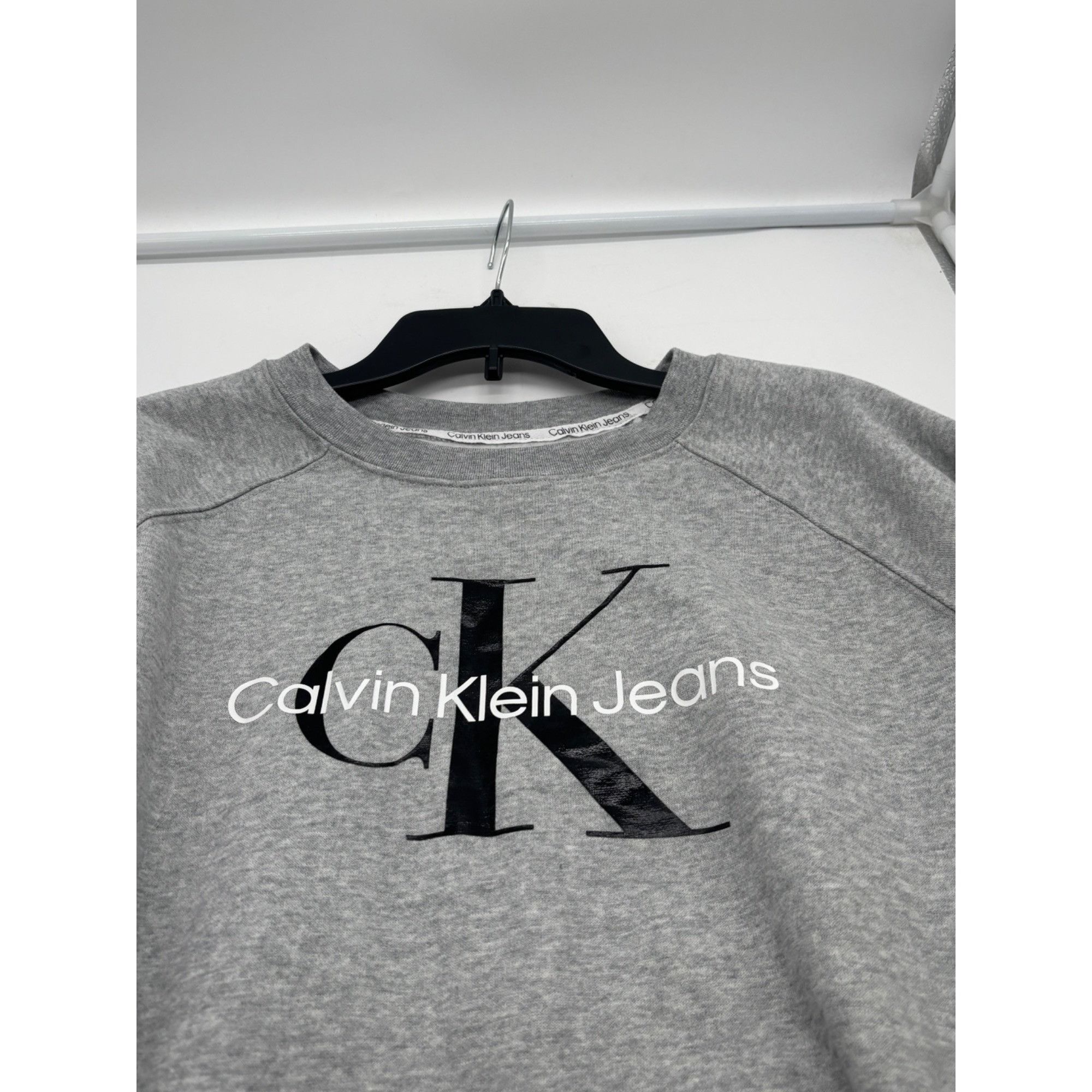 Other Calvin Klein Jeans Trendy Plus Size Size Sweatshirt, Pearl Size ONE SIZE - 5 Thumbnail