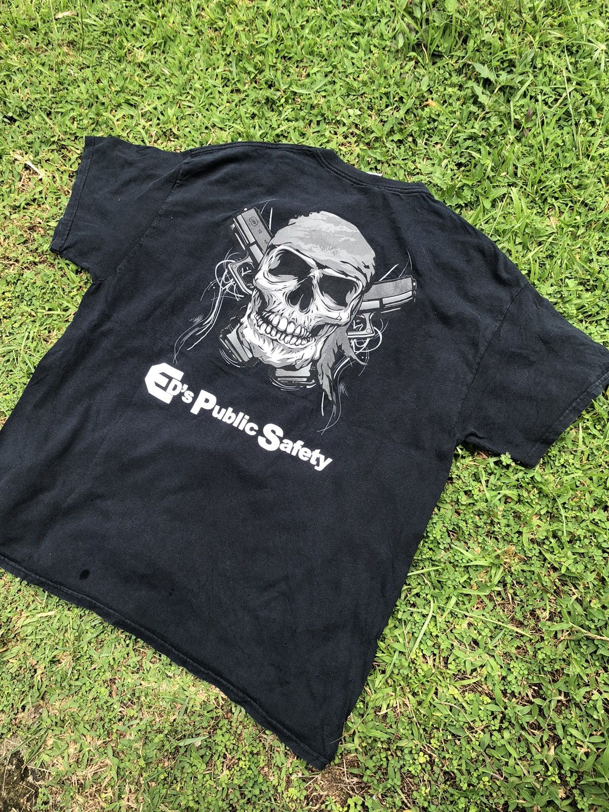 Vintage Vintage Y2K ED’S Public Safety Skull Logo Backhit Tee Size US XL / EU 56 / 4 - 2 Thumbnail