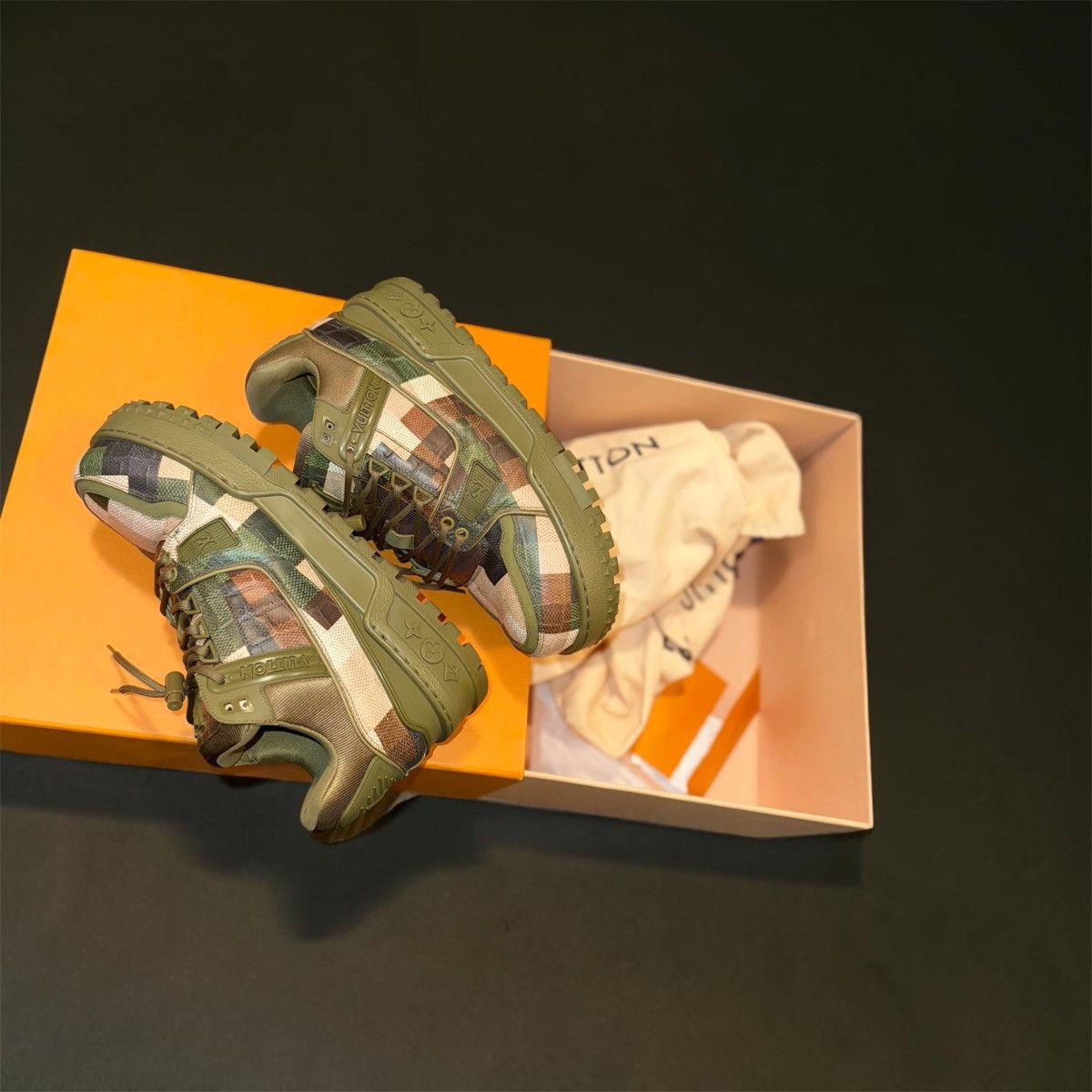Louis Vuitton Louis vuitton damier green Size US 8.5 / EU 41-42 - 3 Thumbnail