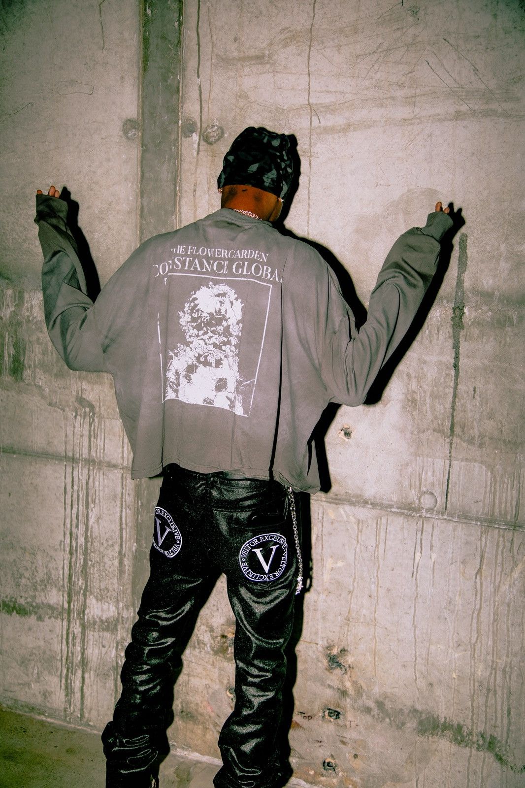 Japanese Brand Grey Constance Global "Flower Garden" Longsleeve Size US M / EU 48-50 / 2 - 4 Thumbnail