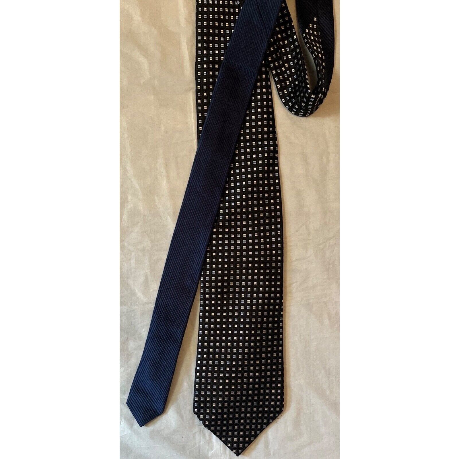 Tommy Hilfiger Tommy Hilfiger Silk Tie ~ Black & Blue ~ Necktie Size ONE SIZE - 2 Thumbnail