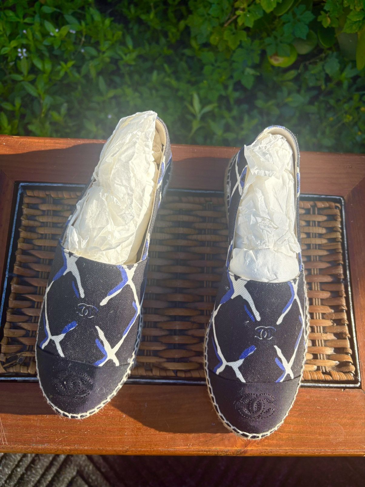 Chanel Chanel cc logo cap toe canvas shoe Size US 7 / IT 37 - 3 Thumbnail